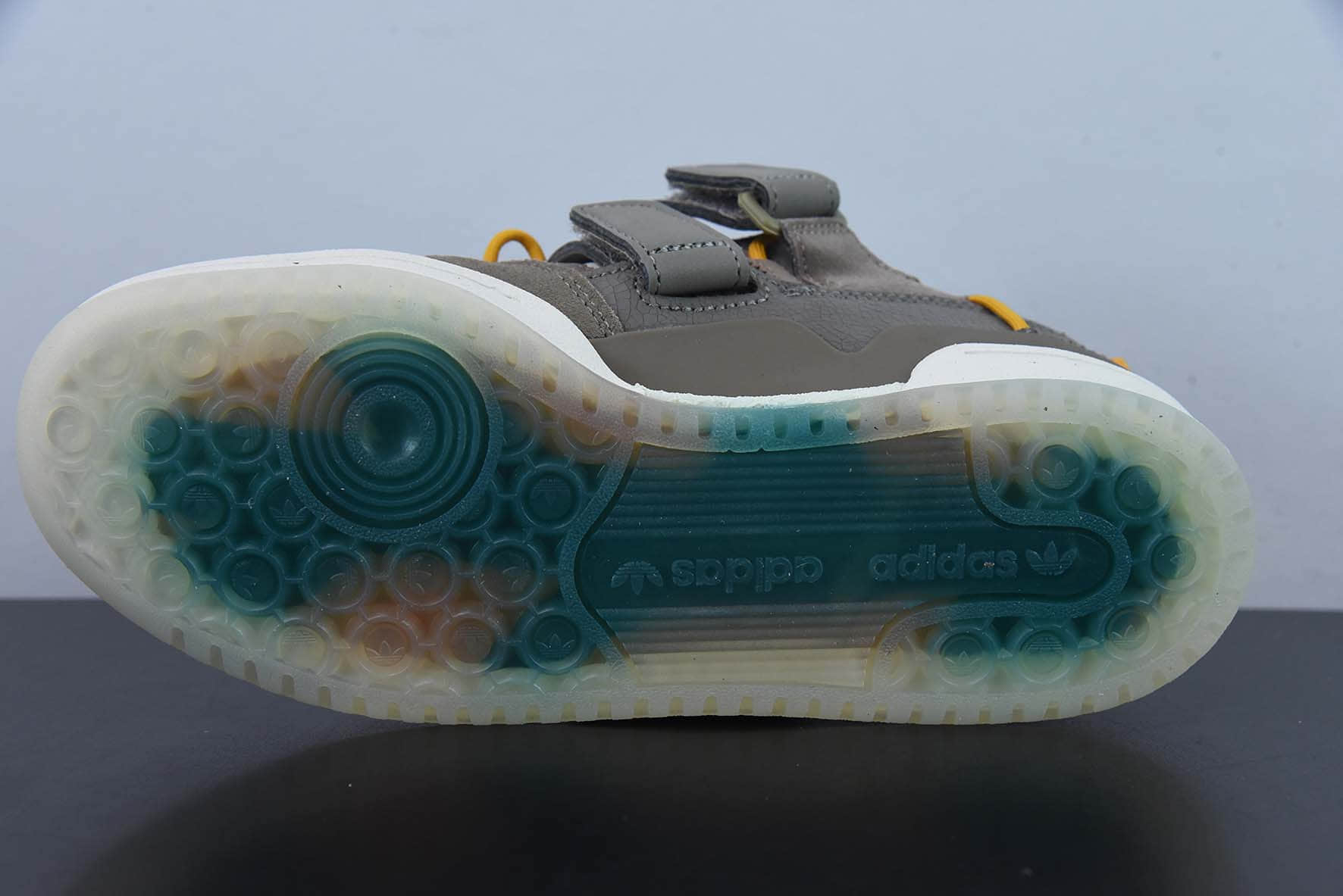 阿迪达斯Adidas Originals Forum 84 Low 罗马系列灰黄魔术贴低帮复古系带百搭休闲运动板鞋纯原版本 货号:GV9223