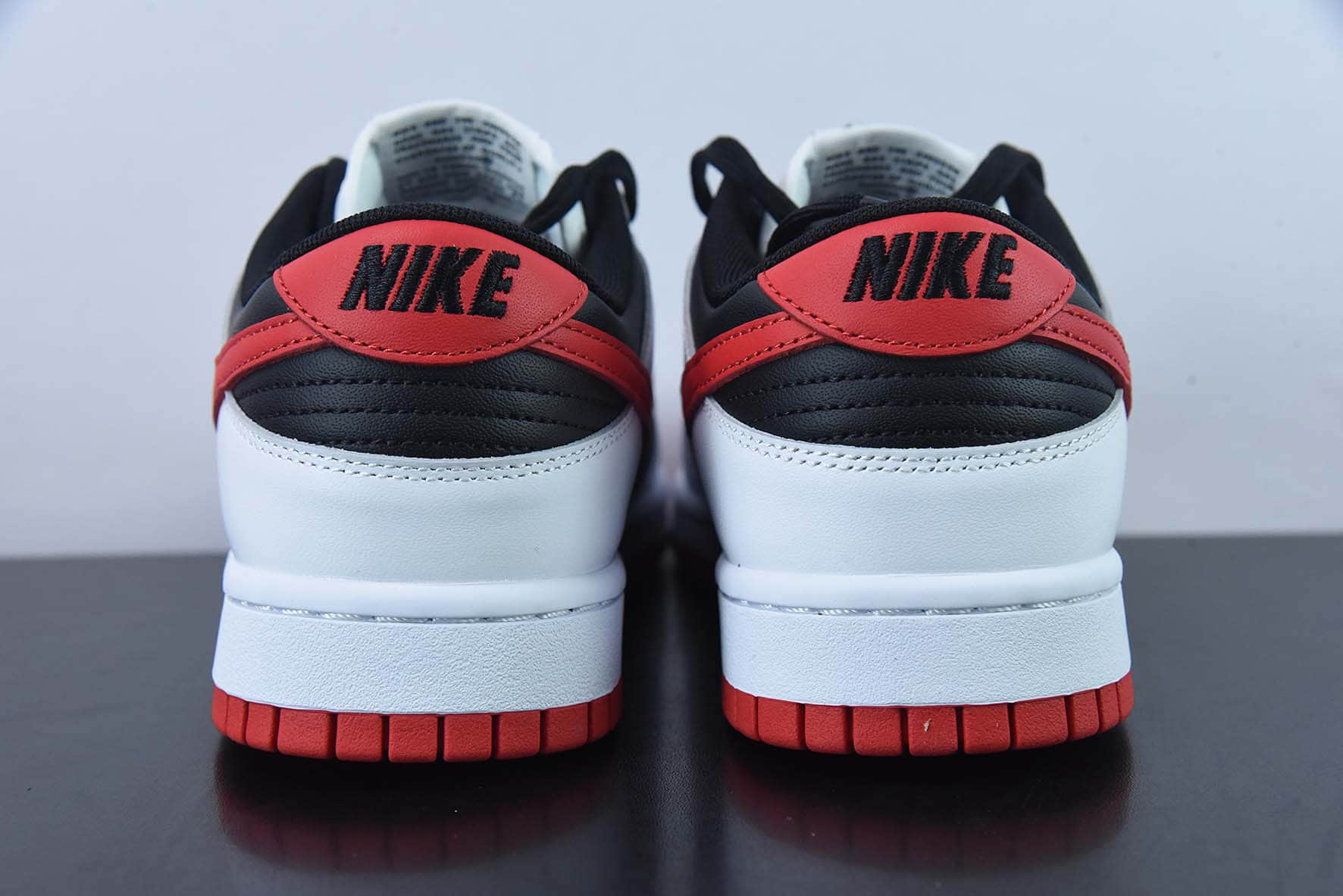 耐克Nike SB Dunk Low 白黑红SB低帮休闲滑板鞋纯原版本 货号:FD9762-061