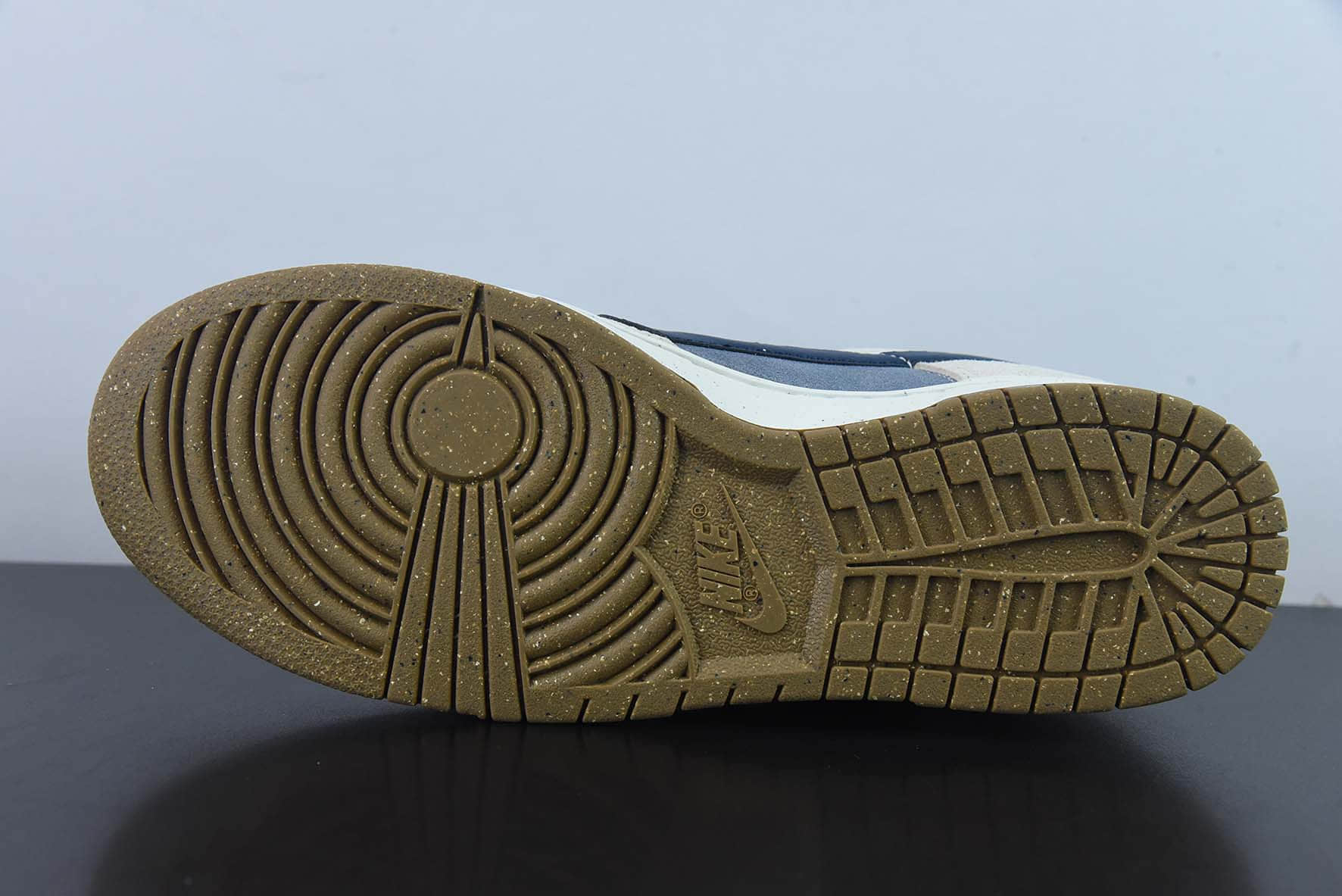 耐克Nike Dunk Low SE “85” 双勾圣诞灰蓝SB低帮休闲滑板鞋纯原版本 货号:DO9457-109