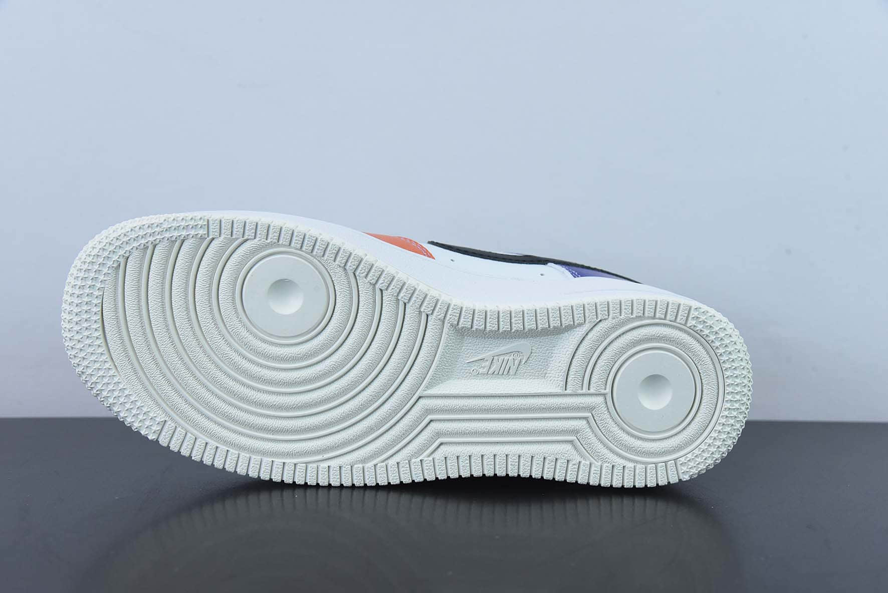 耐克Nike Air Force 1 '07 LowWhiteBlack-Bright Maroon皮革白黑渐变扎染空军一号经典百搭休闲运动板鞋纯原版本 货号:FD0801-100