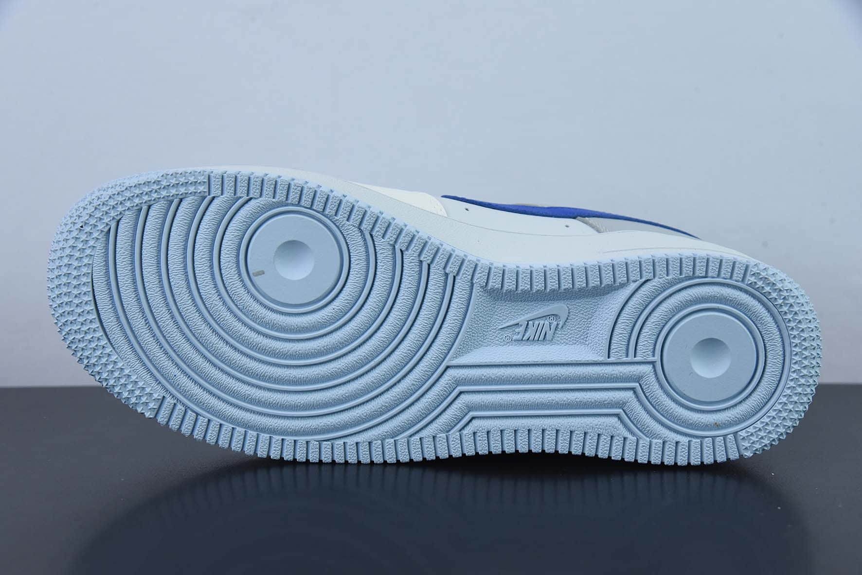 耐克Nike Air Force 1'07 Lowlvory Hyper Royal皮革米白蓝空军一号低帮休闲板鞋纯原版本 货号:FB1844-222