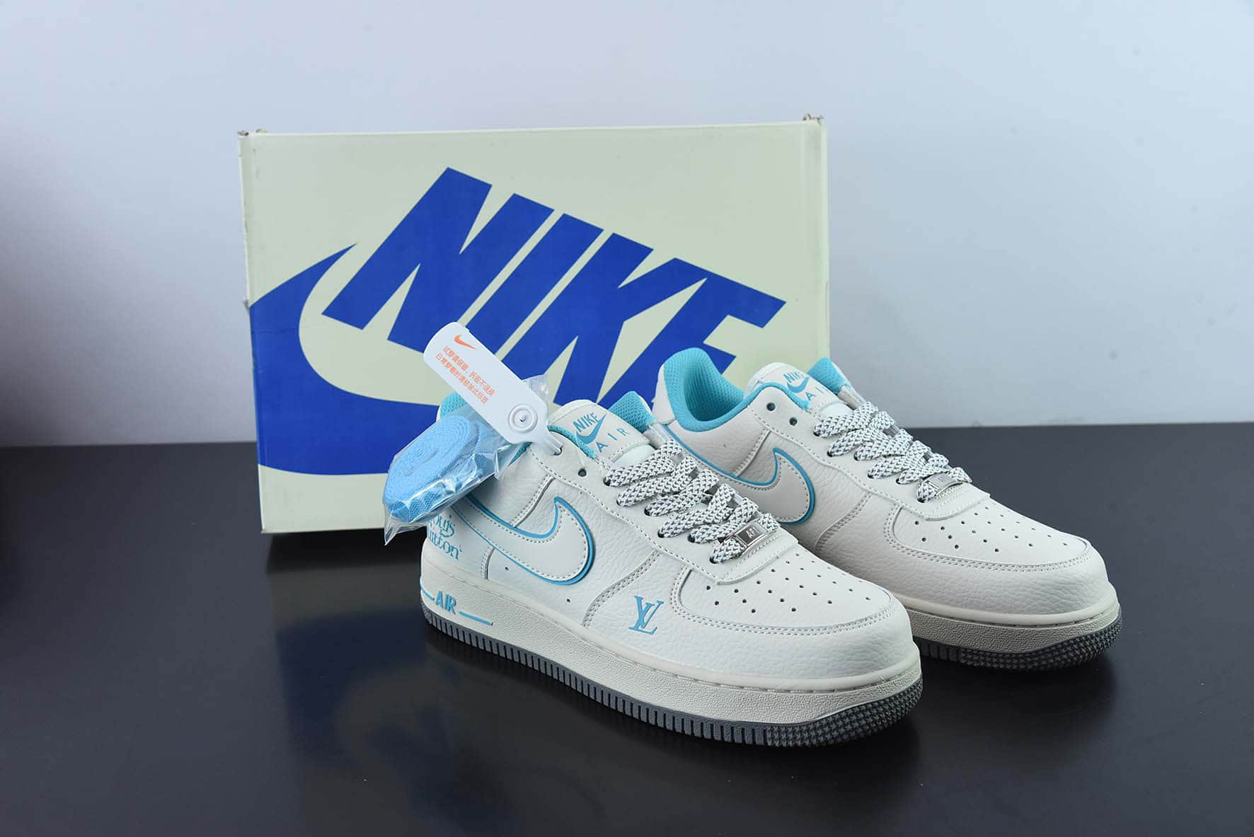 耐克NIke Air Force 1 '07 Low “LV联名--冰蓝满天星”空军一号低帮休闲板鞋纯原版本 货号：HX123-004