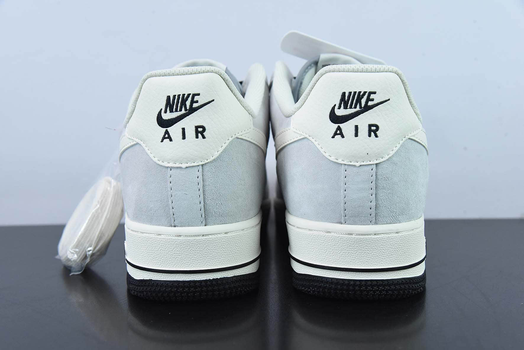 耐克Nike Air Force 1´07 LowGreyWhiteBlack麂皮灰白黑空军一号低帮休闲板鞋纯原版本 货号:KT3396-225