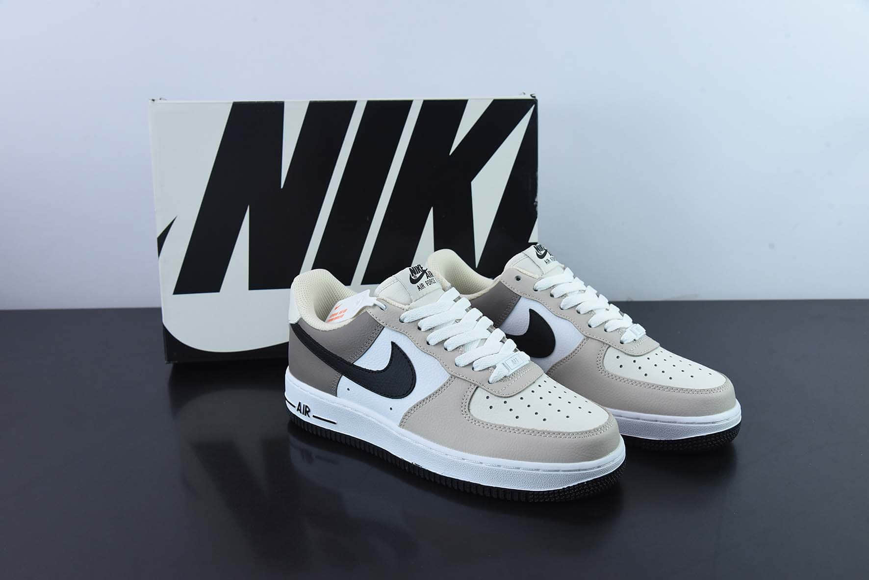 耐克Nike Air Force 1´07 LXXVachetta Tan翻毛奶茶黄棕白空军一号经典低帮休闲板鞋纯原版本 货号：JO8969-785