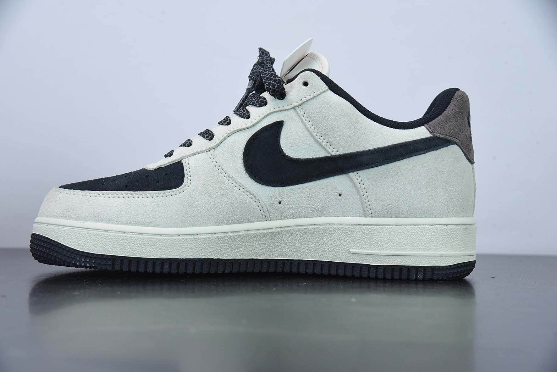 耐克Nike Air Force 1'07 Low 头文字D联名款麂皮黑灰空军一号低帮休闲板鞋纯原版本 货号：BS9055-801