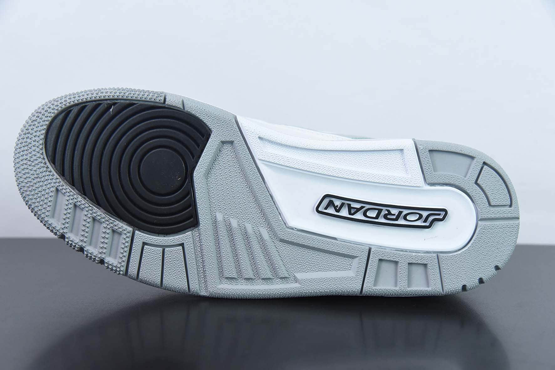 乔丹Air Jordan Legacy 312灰白黑低帮文化休闲运动篮球鞋纯原版本 货号:CD7069-105
