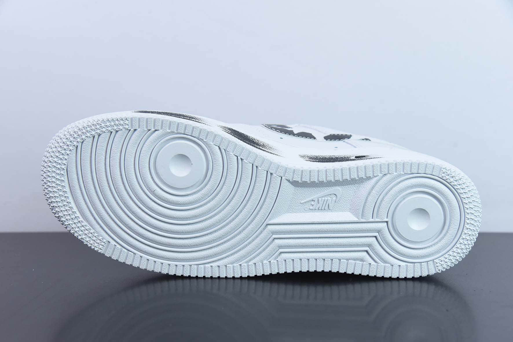 耐克Nike Air Force 1 Low '07 黑白奶牛低帮空军一号休闲板鞋纯原版本 货号:DE0023-001