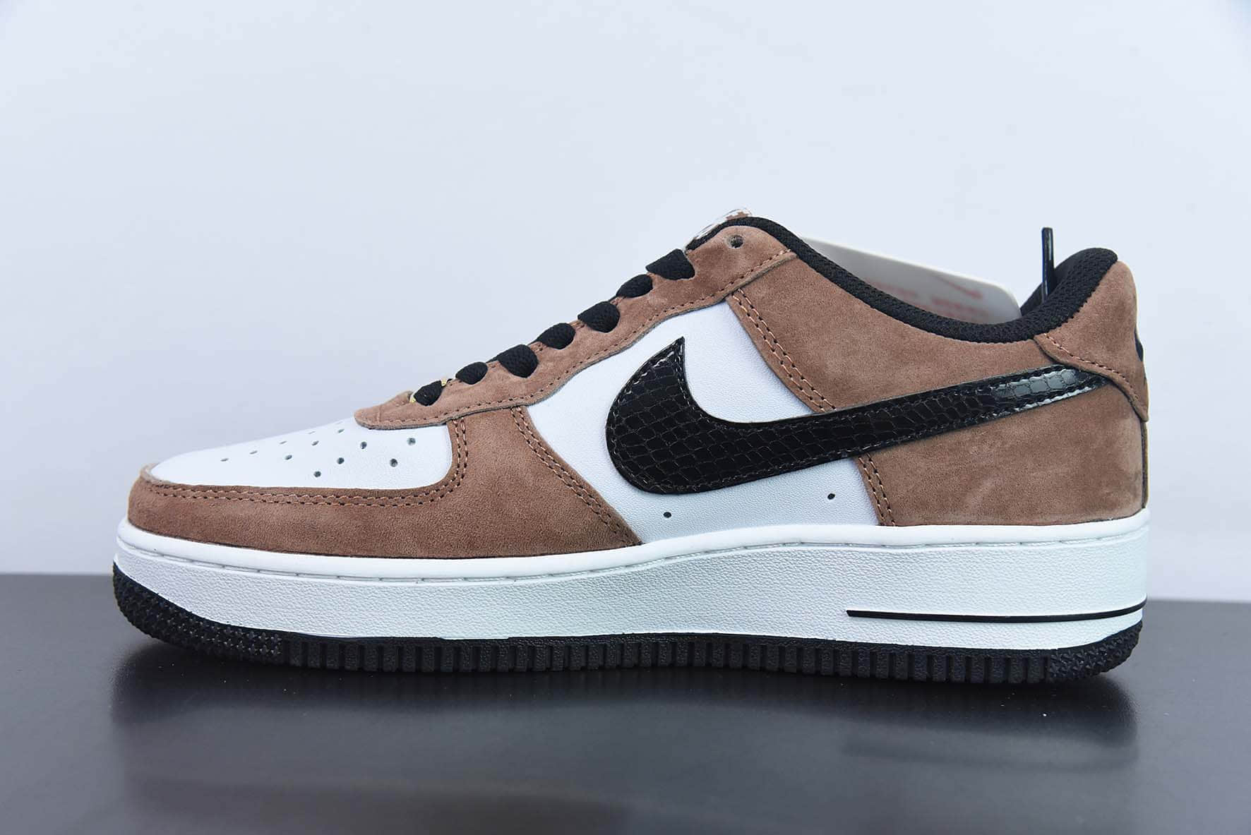 耐克Nike Air Force 1 Low '07 “蛇纹摩卡”低帮空军一号休闲板鞋纯原版本 货号：DE0023-800