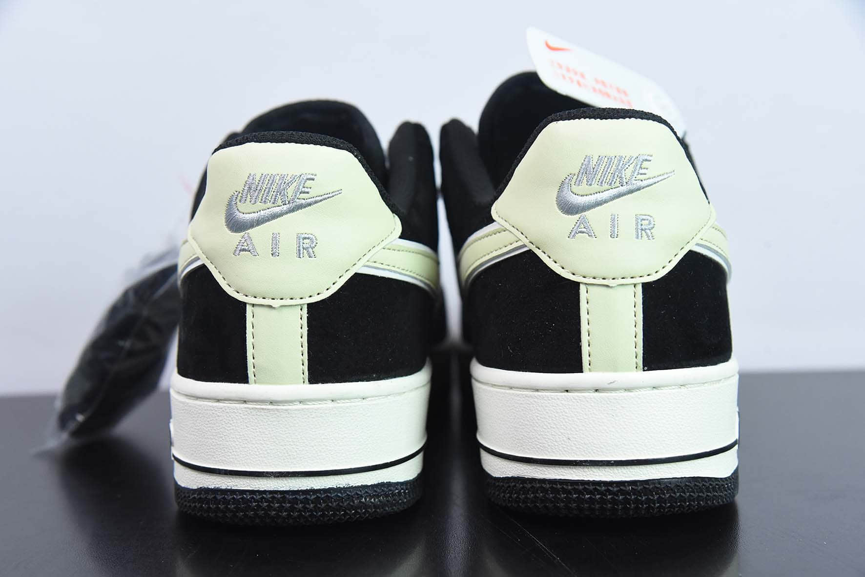 耐克NIke Air Force 1 '07 Low黑灰麂皮奶油空军一号低帮休闲板鞋纯原版本 货号:DE0023-806