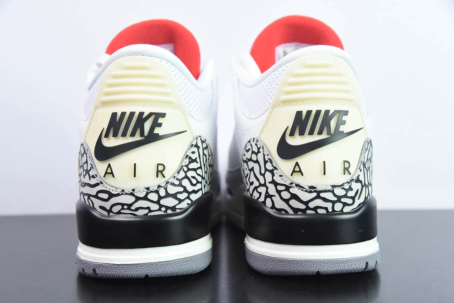 乔丹Air Jordan 3 Retro White Cement Reimagined AJ3白灰配色小白水泥篮球鞋纯原版本 货号：DN3707-100