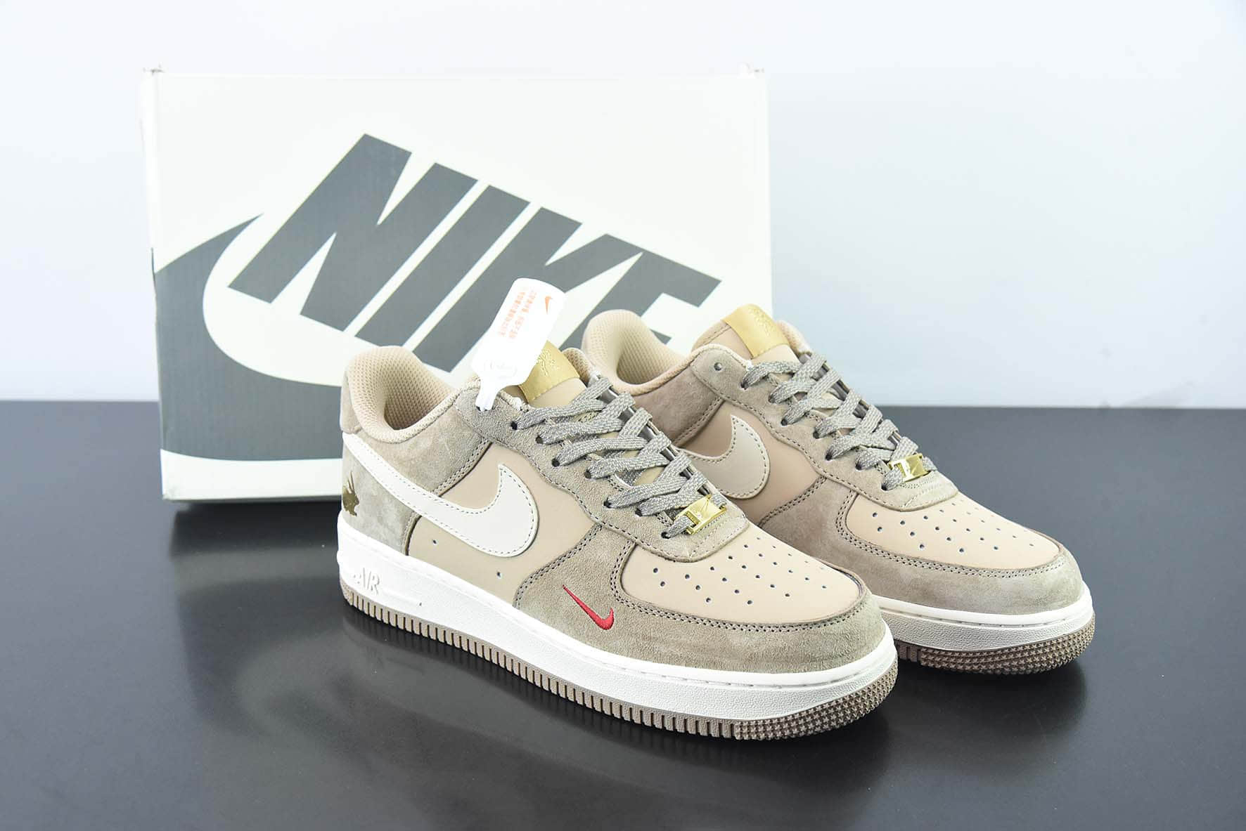 耐克NIke Air Force 1 '07 Low “中国年-金兔送福”空军一号低帮休闲板鞋纯原版本 货号:BS9055-814