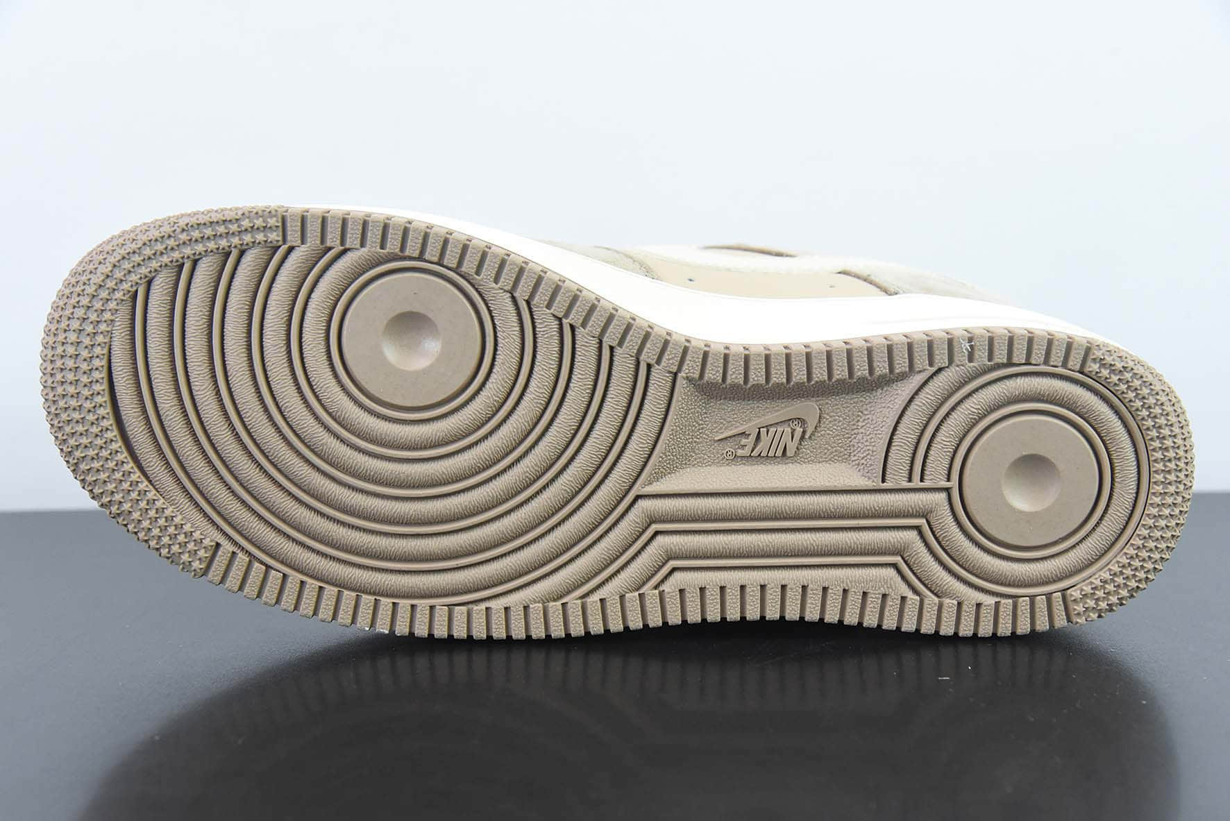 耐克NIke Air Force 1 '07 Low “中国年-金兔送福”空军一号低帮休闲板鞋纯原版本 货号:BS9055-814