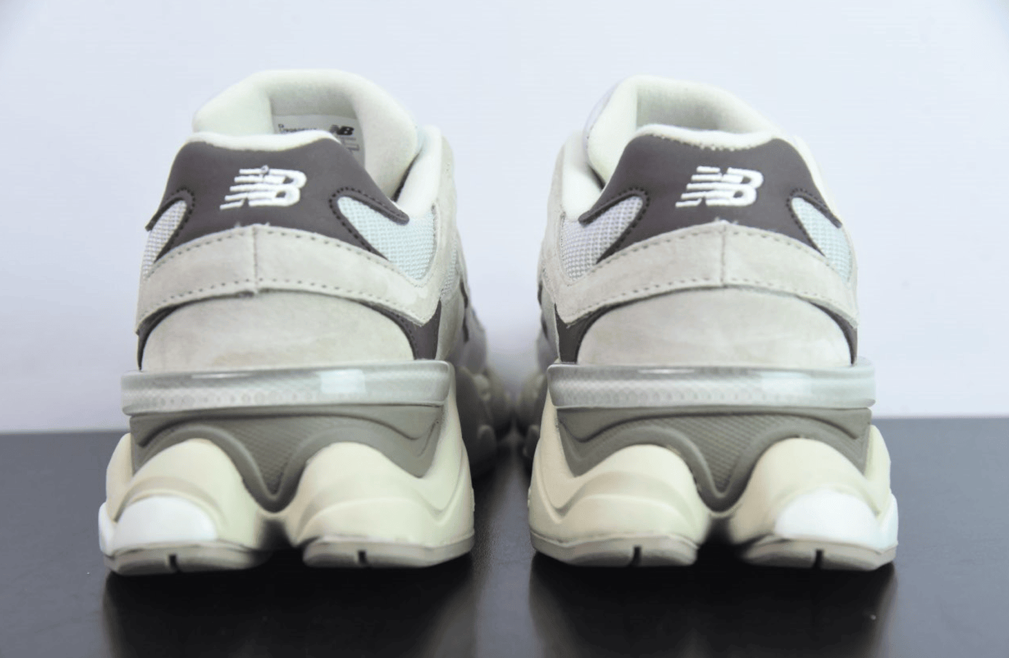 新百伦New Balance Joe Freshgoods x New Balance 9060联名系列灰浅棕复古休闲运动老爹鞋纯原版本 货号：U9060FNA