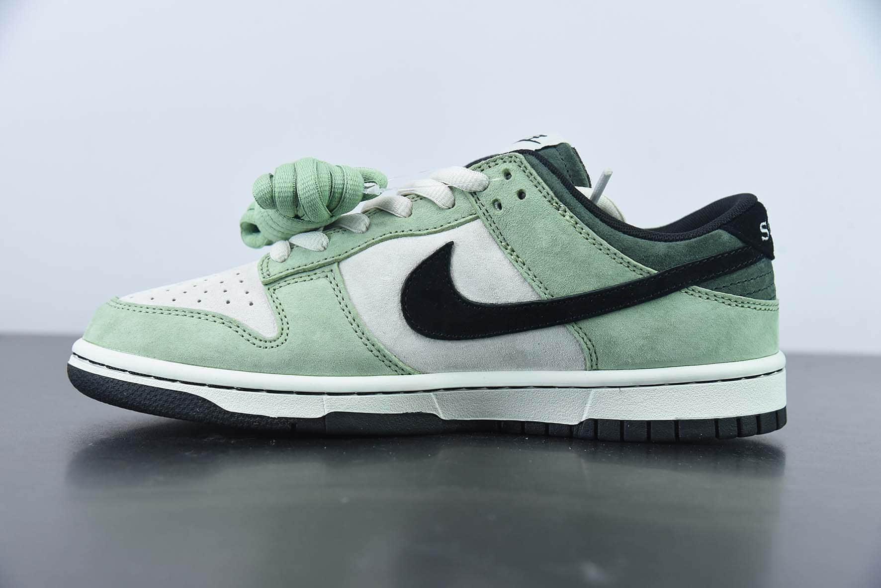 耐克Nike Sony PlayStation 5 x Travis Scott x Nike SB Dunk LowPS5三方联名黑绿倒勾扣篮系列低帮经典百搭休闲运动板鞋纯原版本 货号:CU1726-777