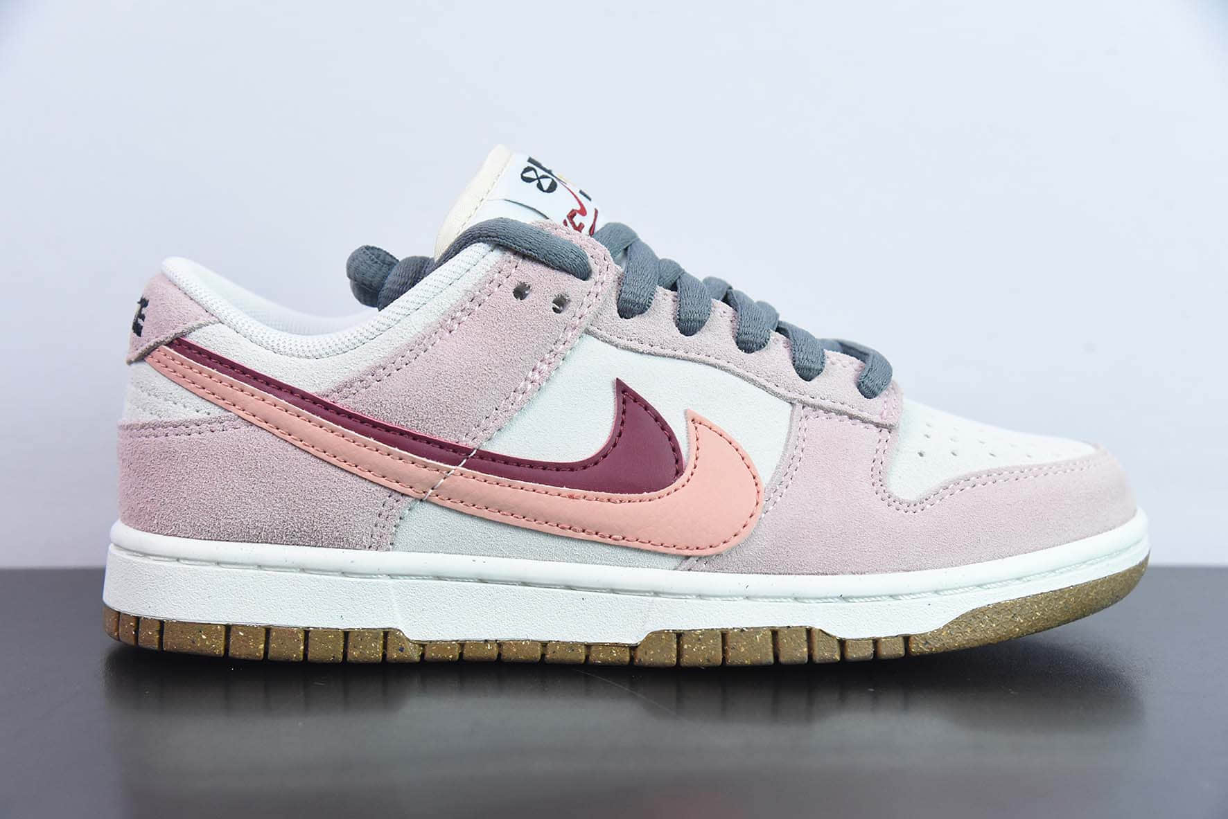 耐克Nike Dunk Low SE 85双钩熊猫魔法椰奶粉复古休闲板鞋纯原版本 货号:DO9457-120