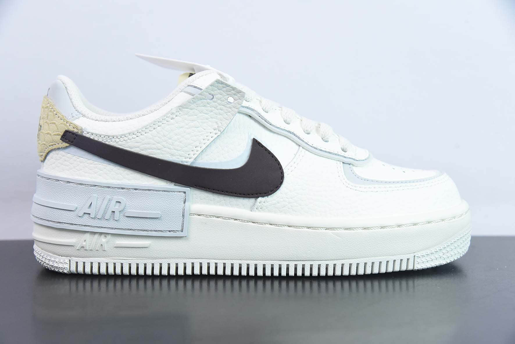 耐克Nike WMNS Air Force 1 ShadowPython马卡龙系列蛋糕奶米白深棕鸳鸯钩子空军一号轻量增高低帮百搭板鞋纯原版本 货号:FD0804-100