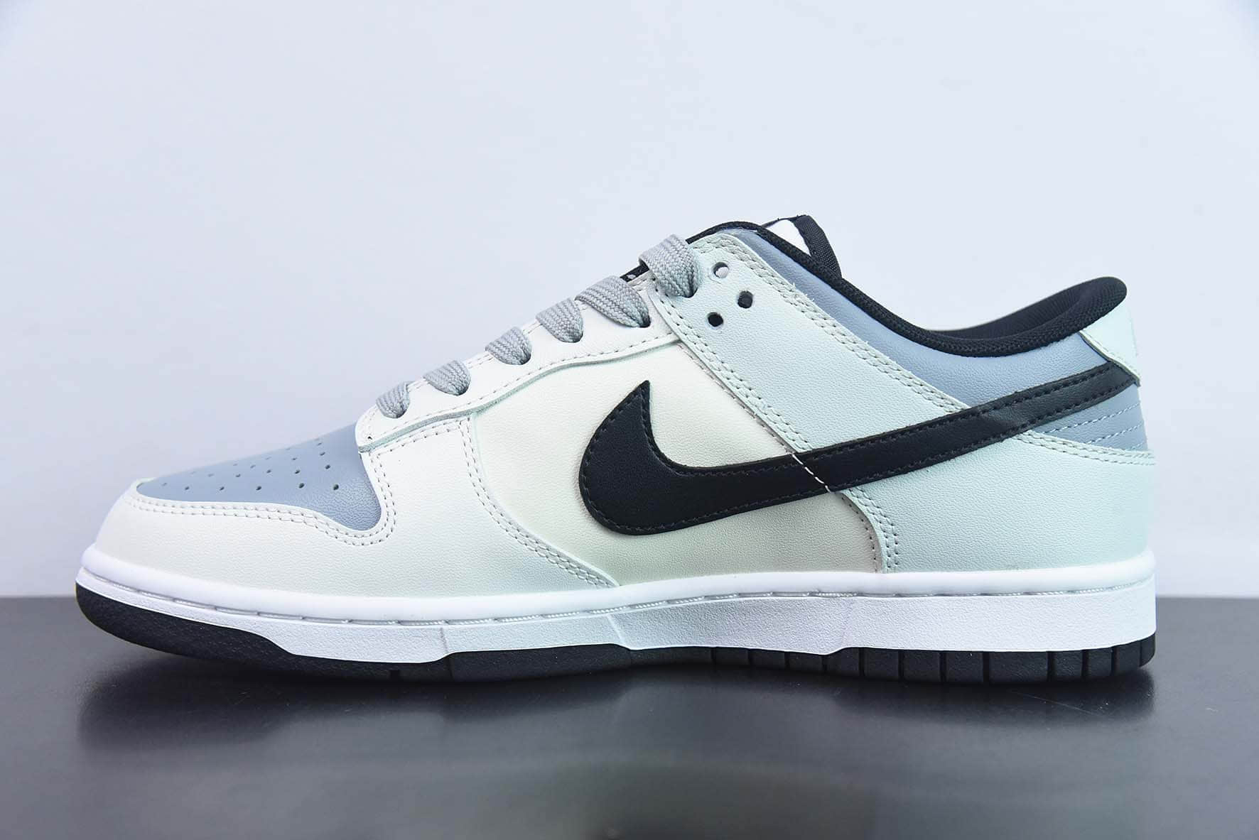 耐克Nike SB Dunk Low 皇冠涂鸦低帮休闲板鞋纯原版本 货号:DD3696-255