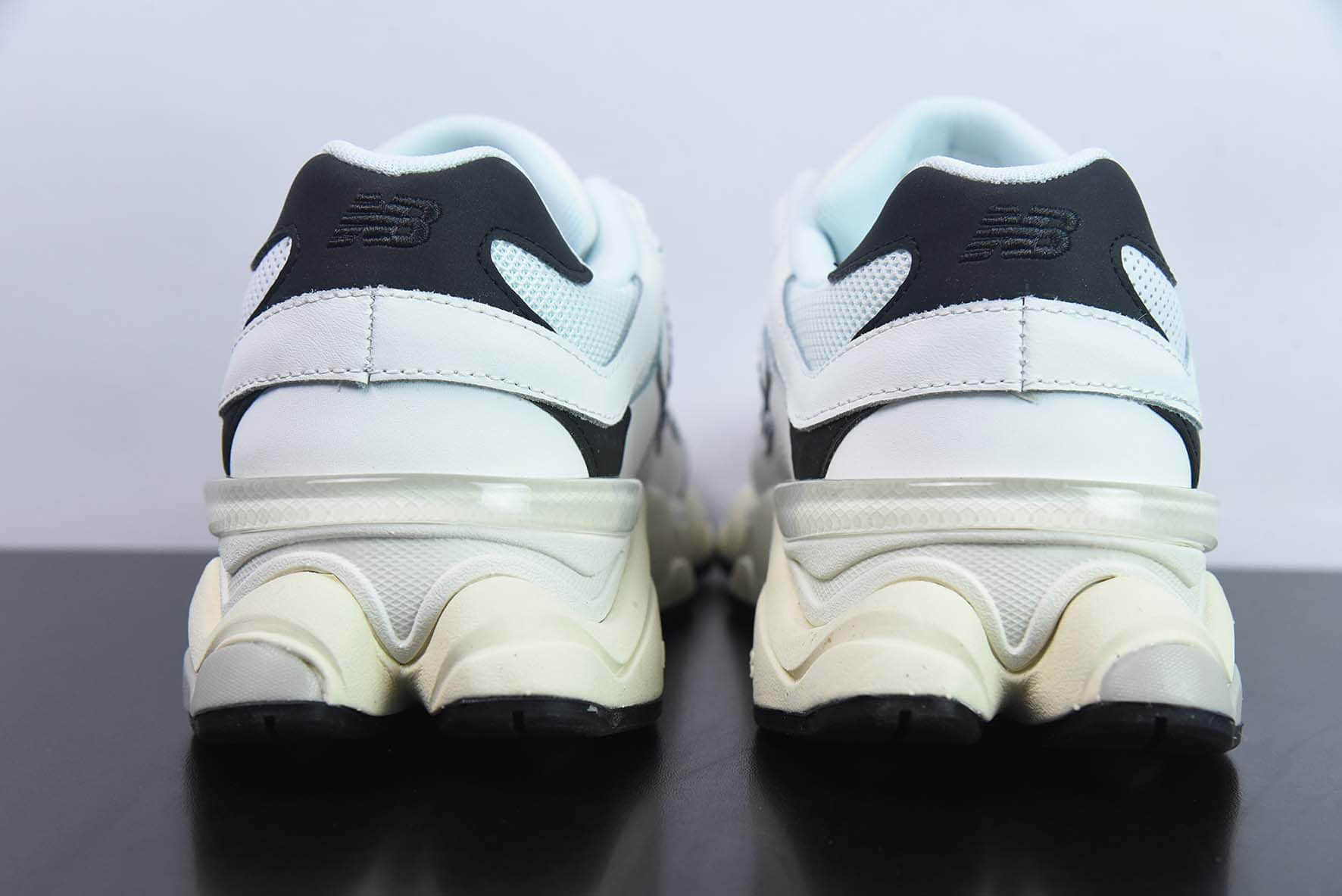 新百伦New BalanceJoe Freshgoods x New Balance NB9060 联名款黑白色复古休闲运动慢跑鞋纯原版本 货号:U9060AAB