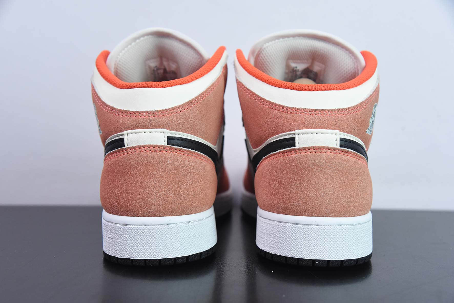 乔丹Air Jordan 1 Mid白橙中帮篮球鞋纯原版本 货号:DV1336-800