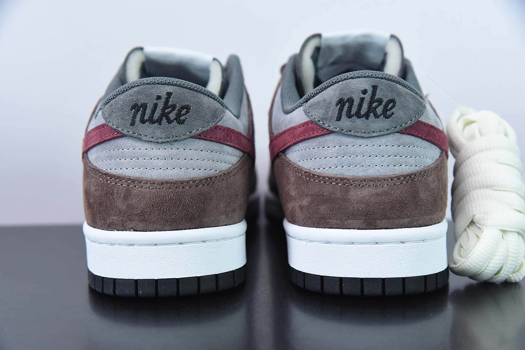 耐克Nike Otomo Katsuhiro x Nike SB Dunk Low Steamboy OST大友克洋联名麂皮枣棕复古动漫麂皮扣篮系列低帮休闲运动滑板板鞋纯原版本 货号:CV1026-053