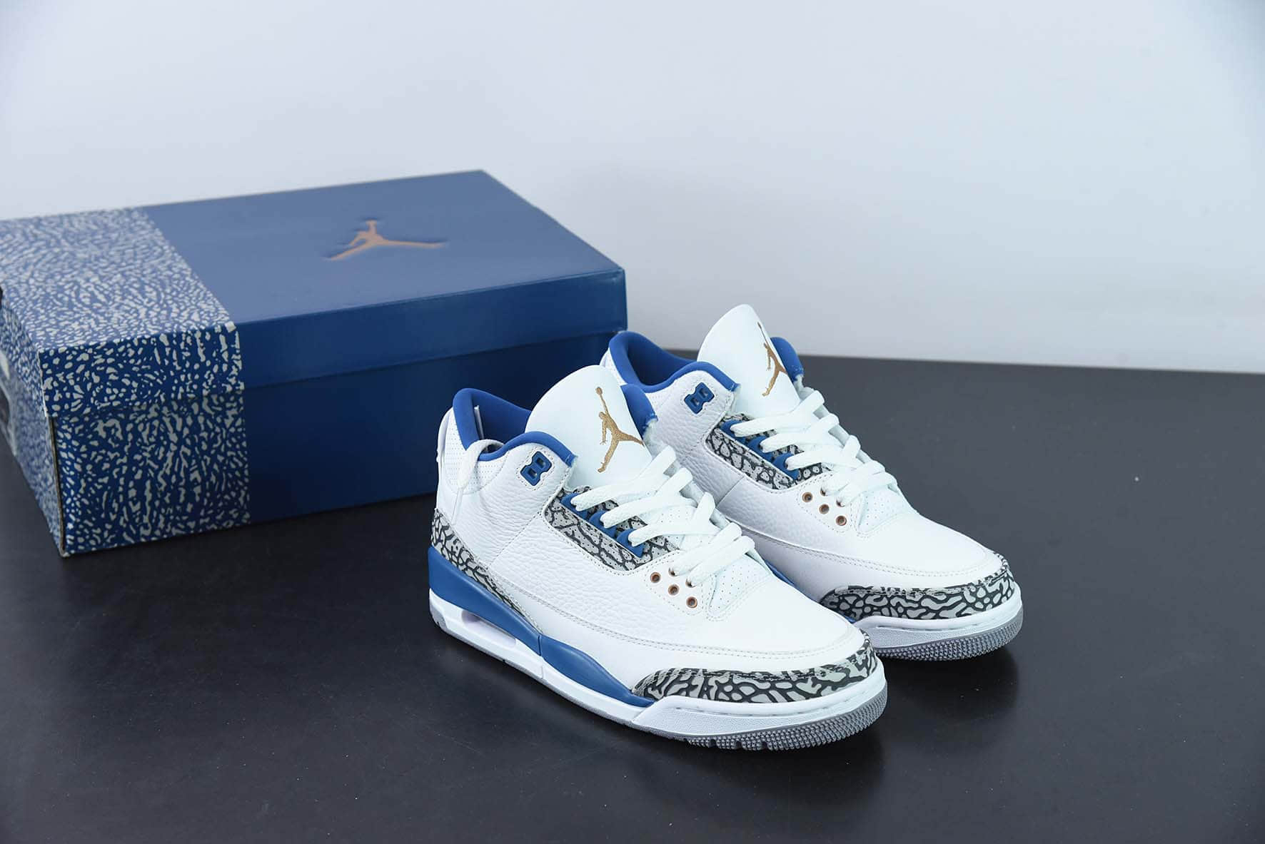 乔丹Air Jordan 3 Retro WizardsAJ3白蓝爆裂纹男子文化篮球鞋纯原版本 货号：CT8532-148