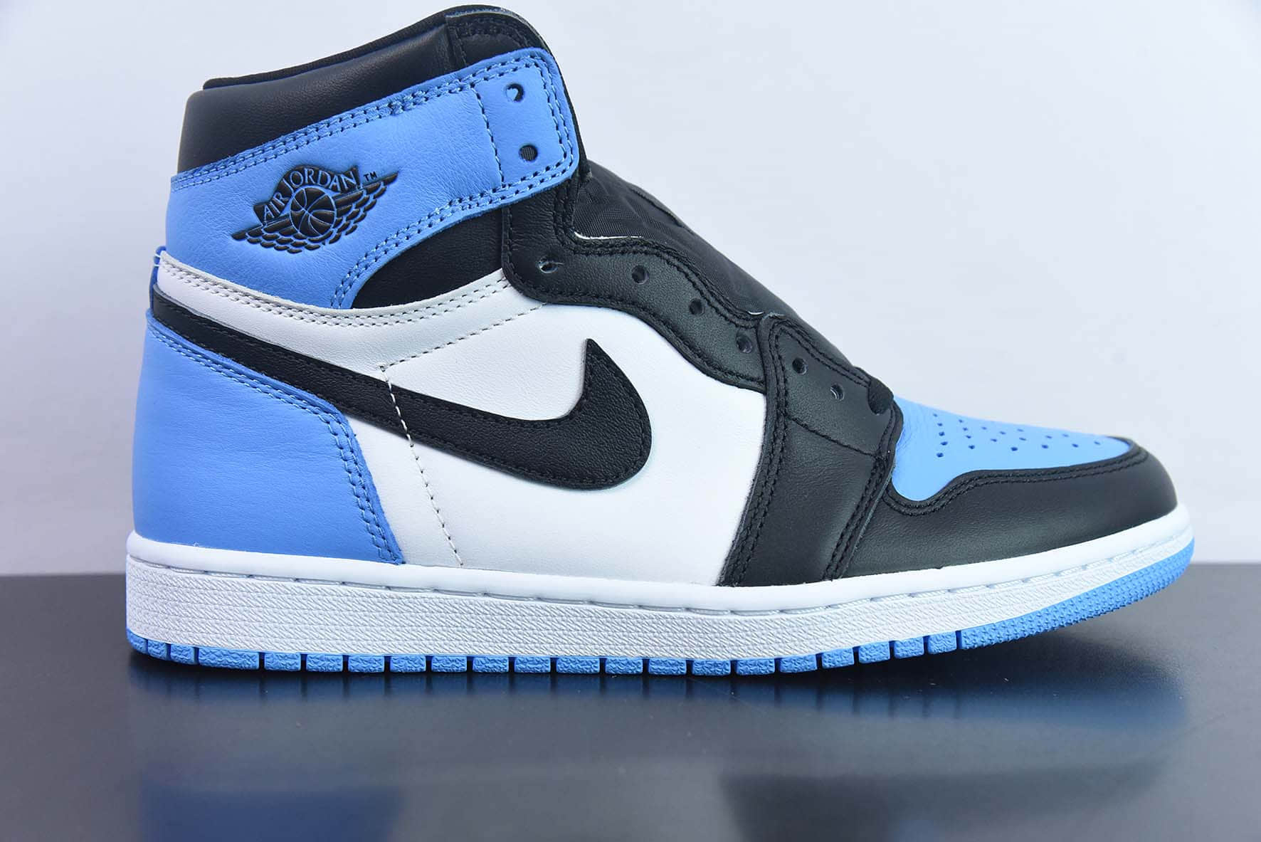 乔丹Air Jordan 1 High OG UNC Toe AJ1黑蓝脚趾高帮篮球鞋纯原版本 货号:DZ5485-400