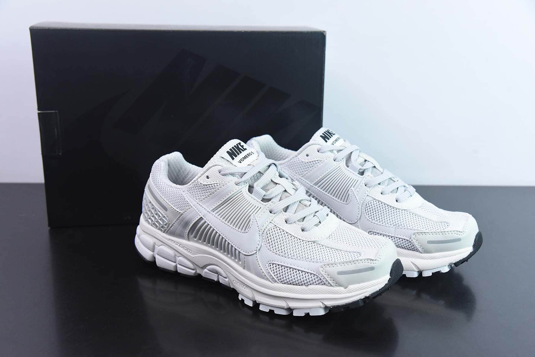 耐克Nike Zoom Vomero 5Dark Grey佛莫罗5代系列经典“炭灰银”运动鞋纯原版本 货号:BV1358-001
