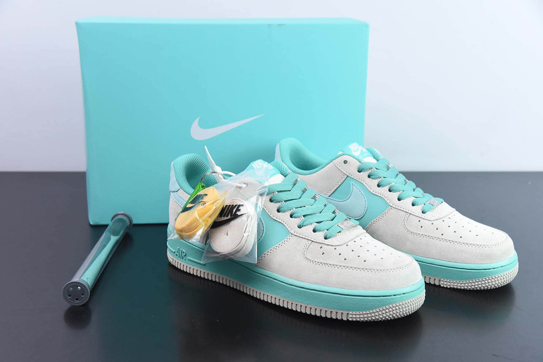 耐克Nike iffany & Co. x Nk Air Force 1'07 Low SP Friends and Family 蒂芙尼灰蓝亚洲限定联名款空军一号低帮休闲板鞋纯原版本 货号:DZ1382-222