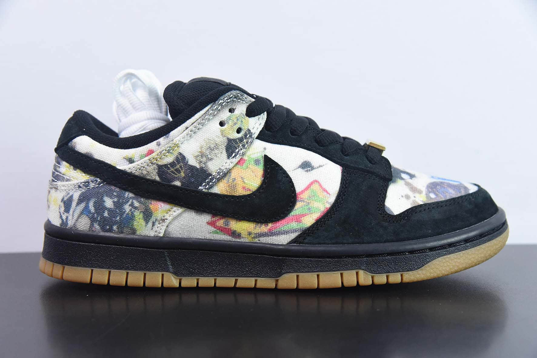 耐克Nike Supreme x NK SB Dunk Low 联名黑涂鸦SB低帮休闲板鞋纯原版本 货号:FD8778-001