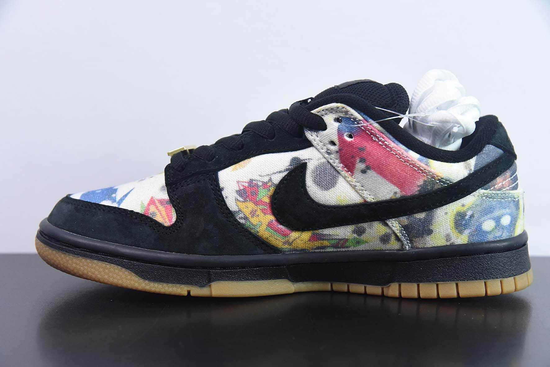 耐克Nike Supreme x NK SB Dunk Low 联名黑涂鸦SB低帮休闲板鞋纯原版本 货号:FD8778-001