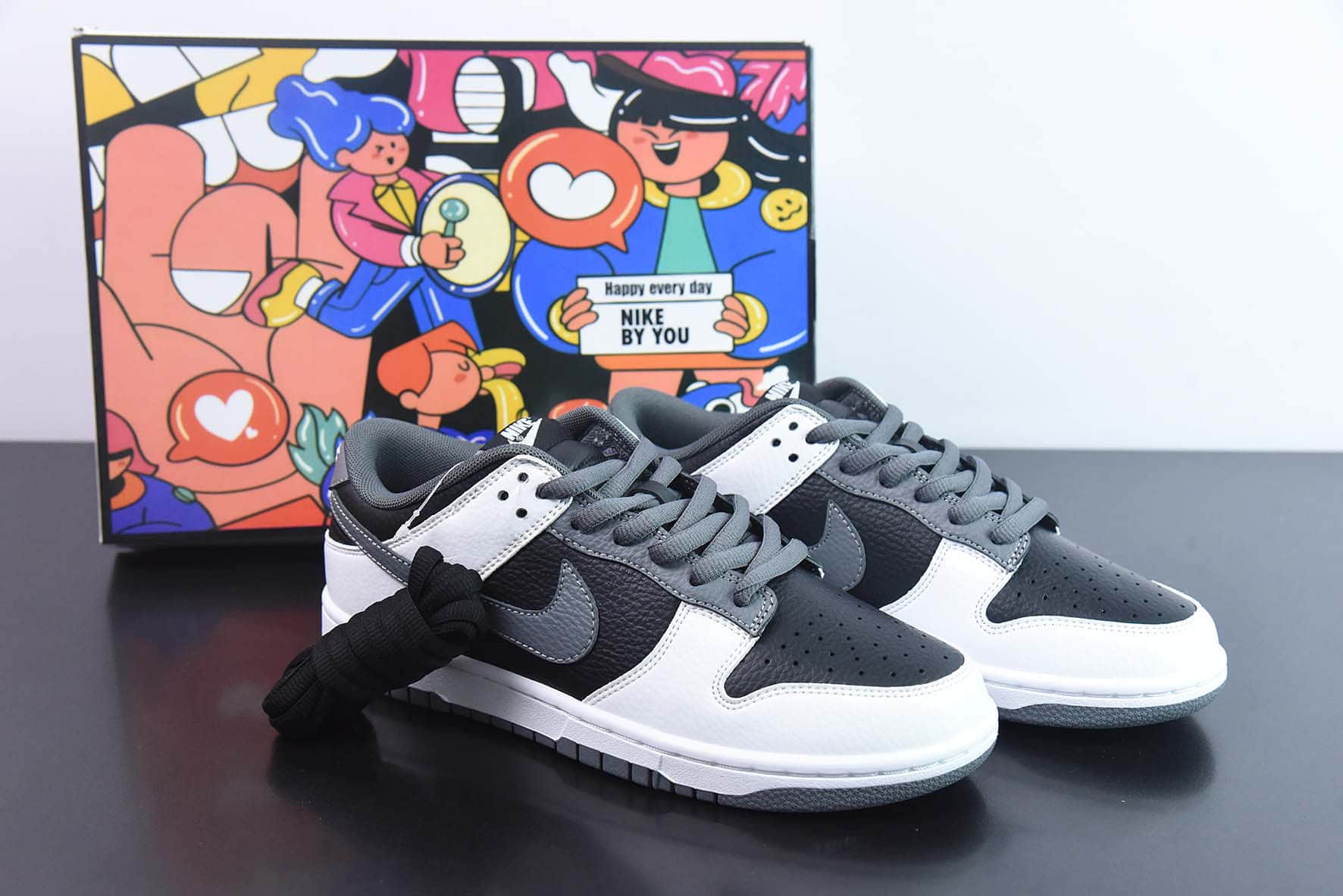 耐克NIKE SB Dunk Low 大友克洋联名黑白SB运动休闲低帮板鞋纯原版本 货号:MG3699-002