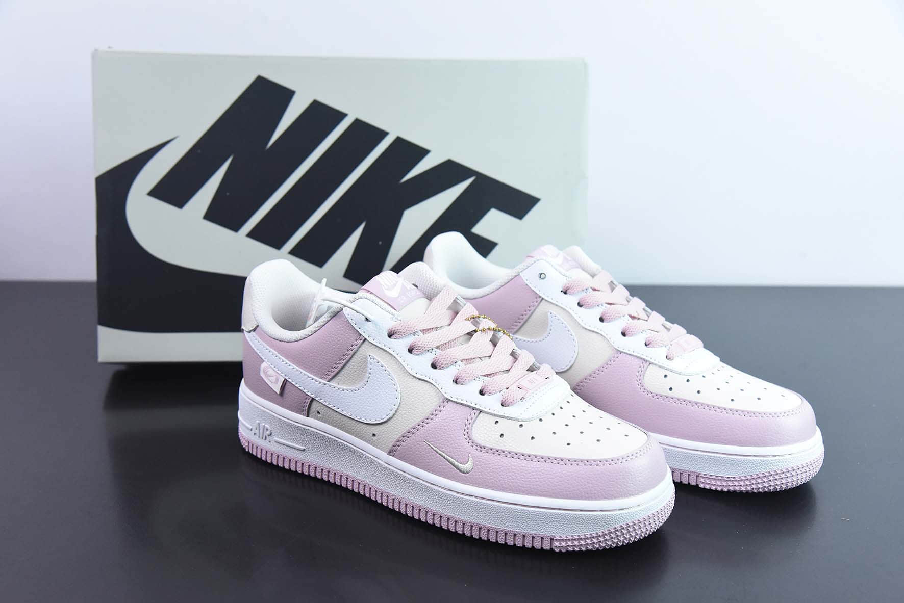 耐克Nike Air Force 1 Low '07 “水蜜桃”小勾空军一号低帮休闲板鞋纯原版本 货号:DB3301-055