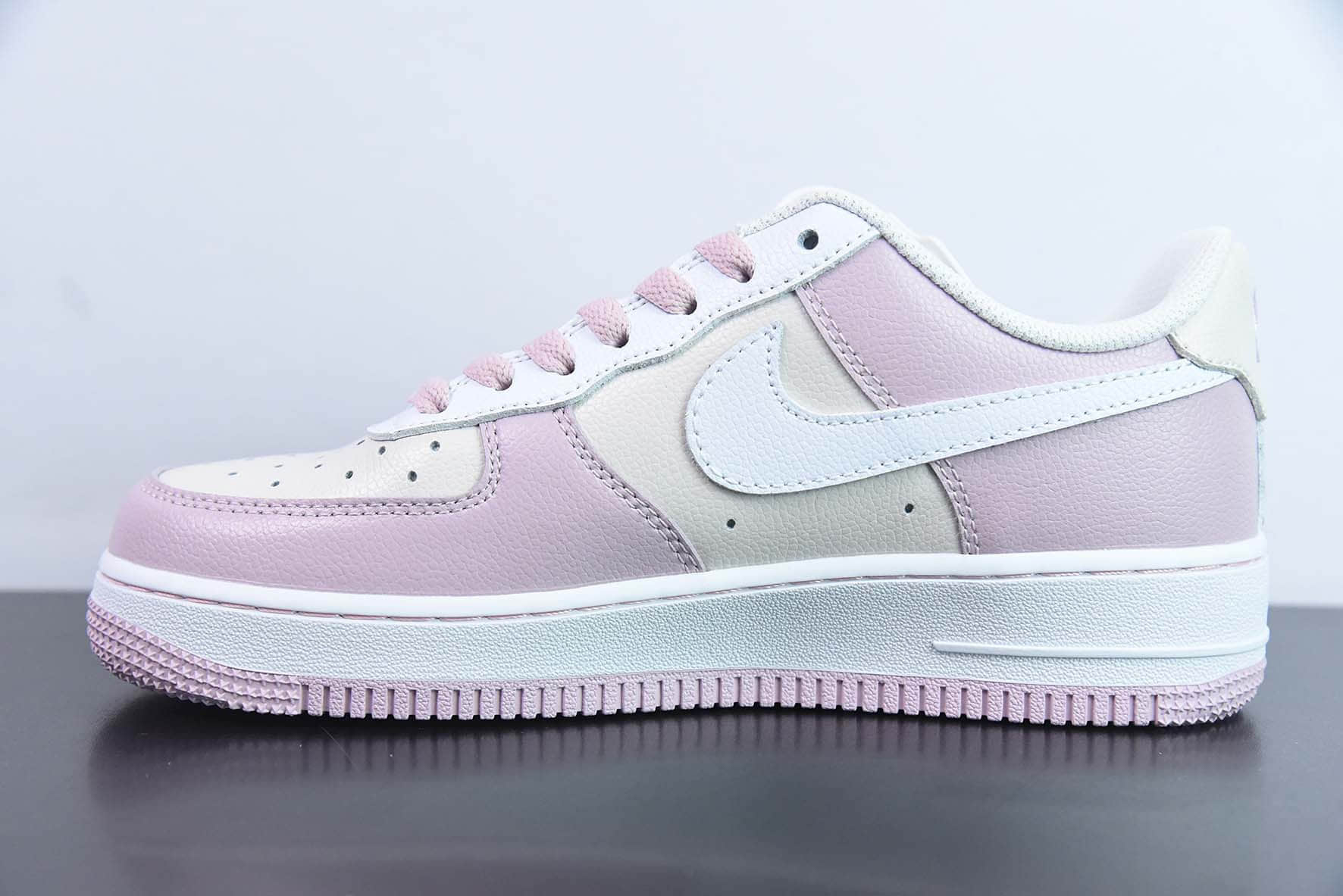 耐克Nike Air Force 1 Low '07 “水蜜桃”小勾空军一号低帮休闲板鞋纯原版本 货号:DB3301-055