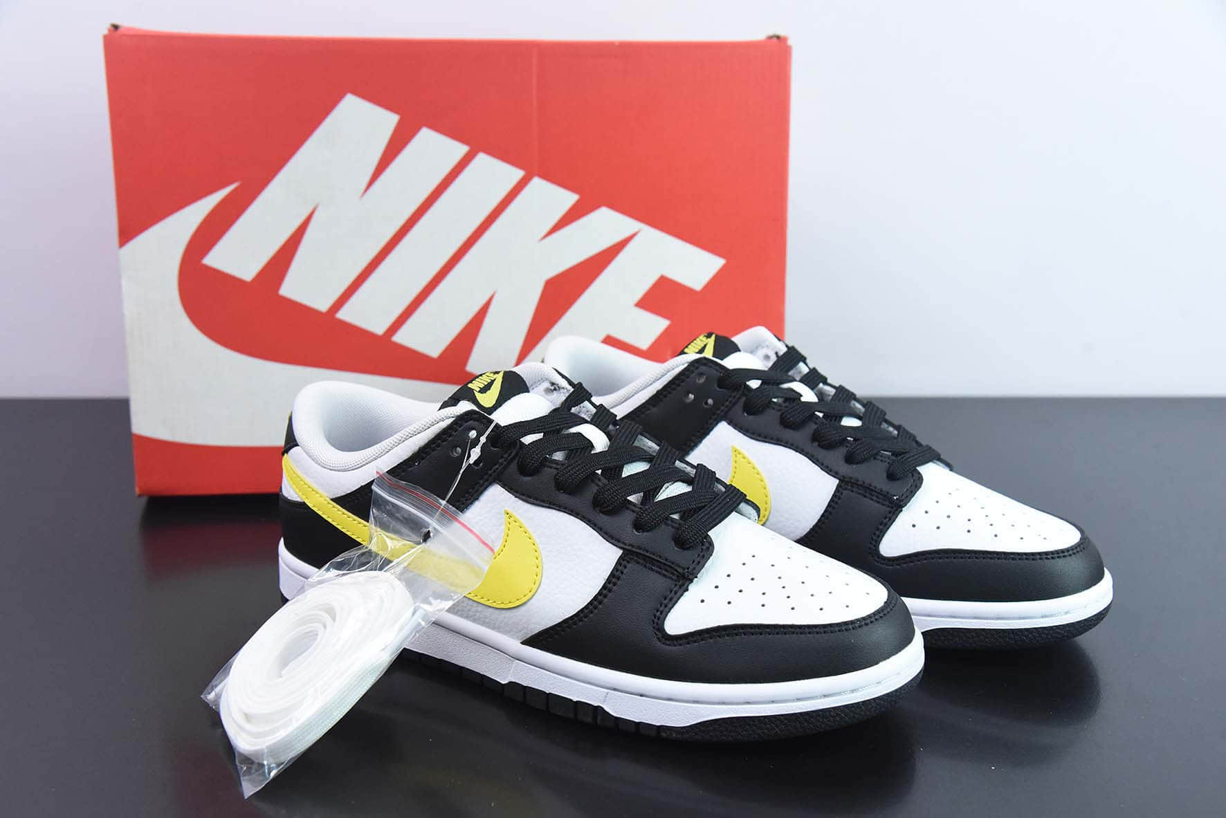 耐克Nike SB Dunk Low “黑白黄”熊猫低帮休闲滑板鞋纯原版本 货号:FQ2431-001