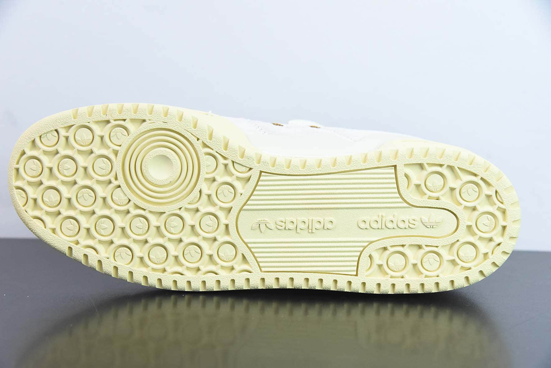 阿迪达斯Adidas Originals Forum 84 Low 罗马系列乳白绿魔术贴低帮复古系带百搭休闲运动板鞋纯原版本 货号:FZ6296