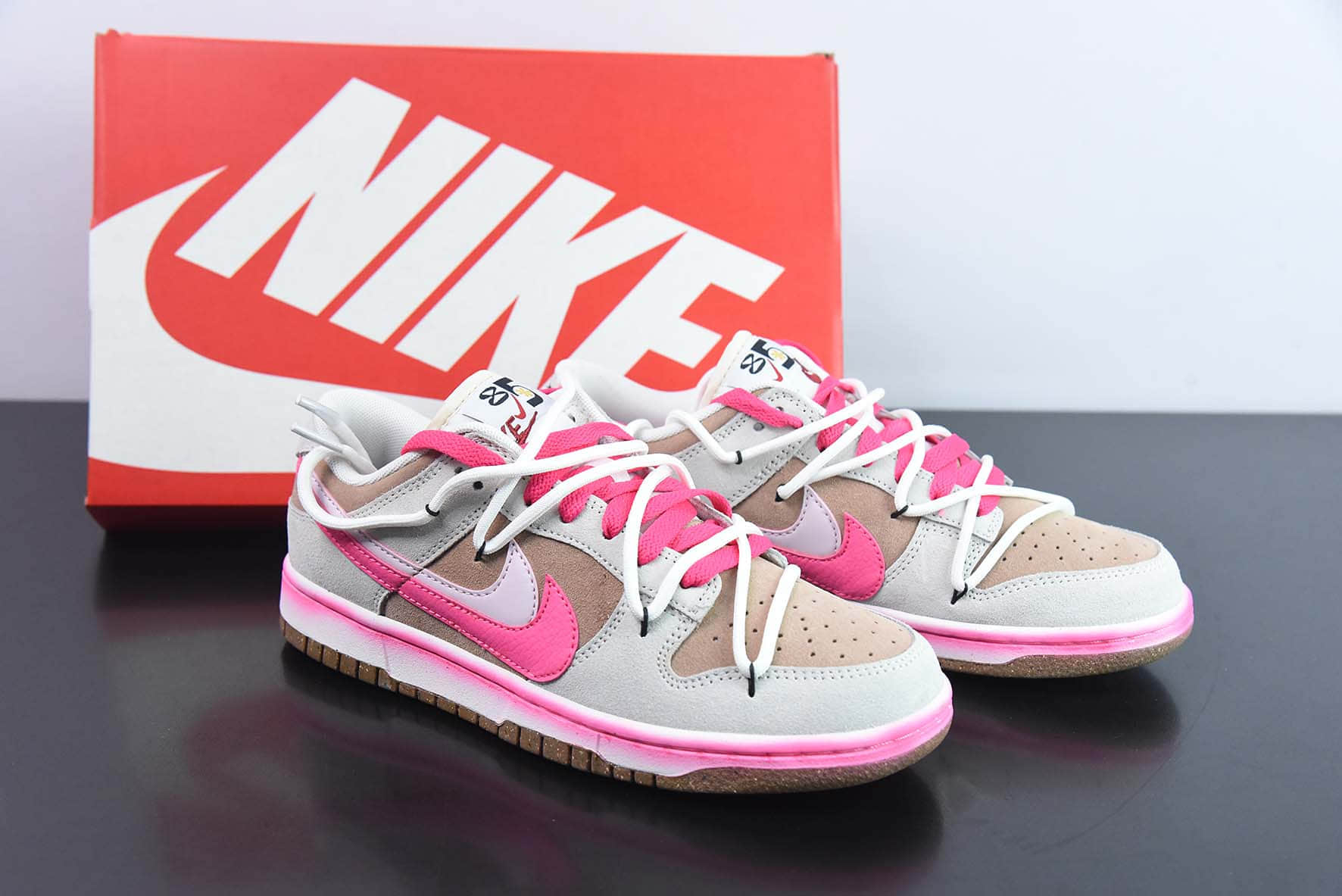 耐克Nike SB Dunk Low 85 粉白渐变双钩SB低帮休闲板鞋纯原版本 货号:DO9457-131