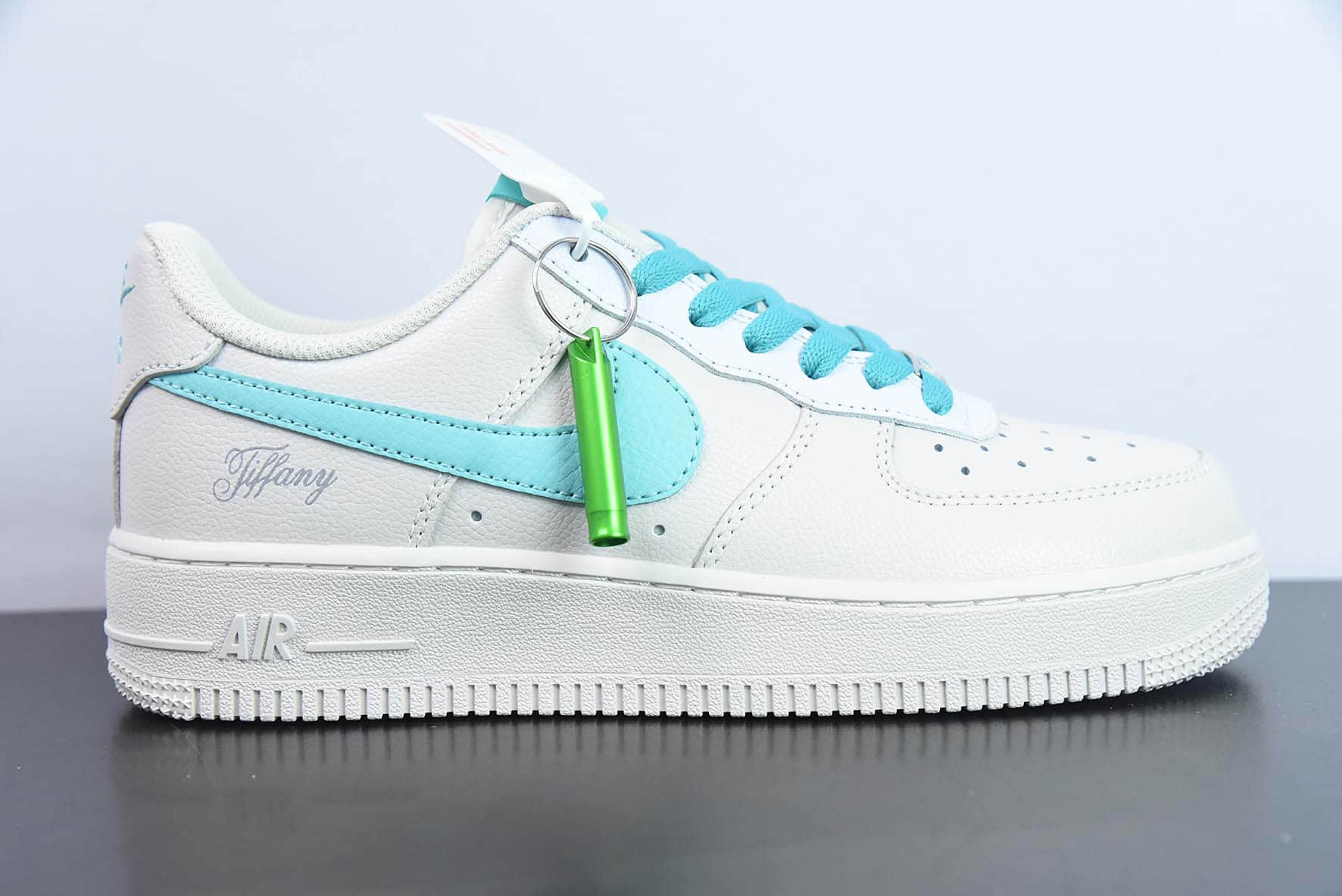 耐克Nike Tiffany & Co. x Nk Air Force 1'07 Low SP Friends and Family 蒂芙尼联名款米白灰蓝空军一号低帮休闲板鞋纯原版本 货号:DZ1382-211