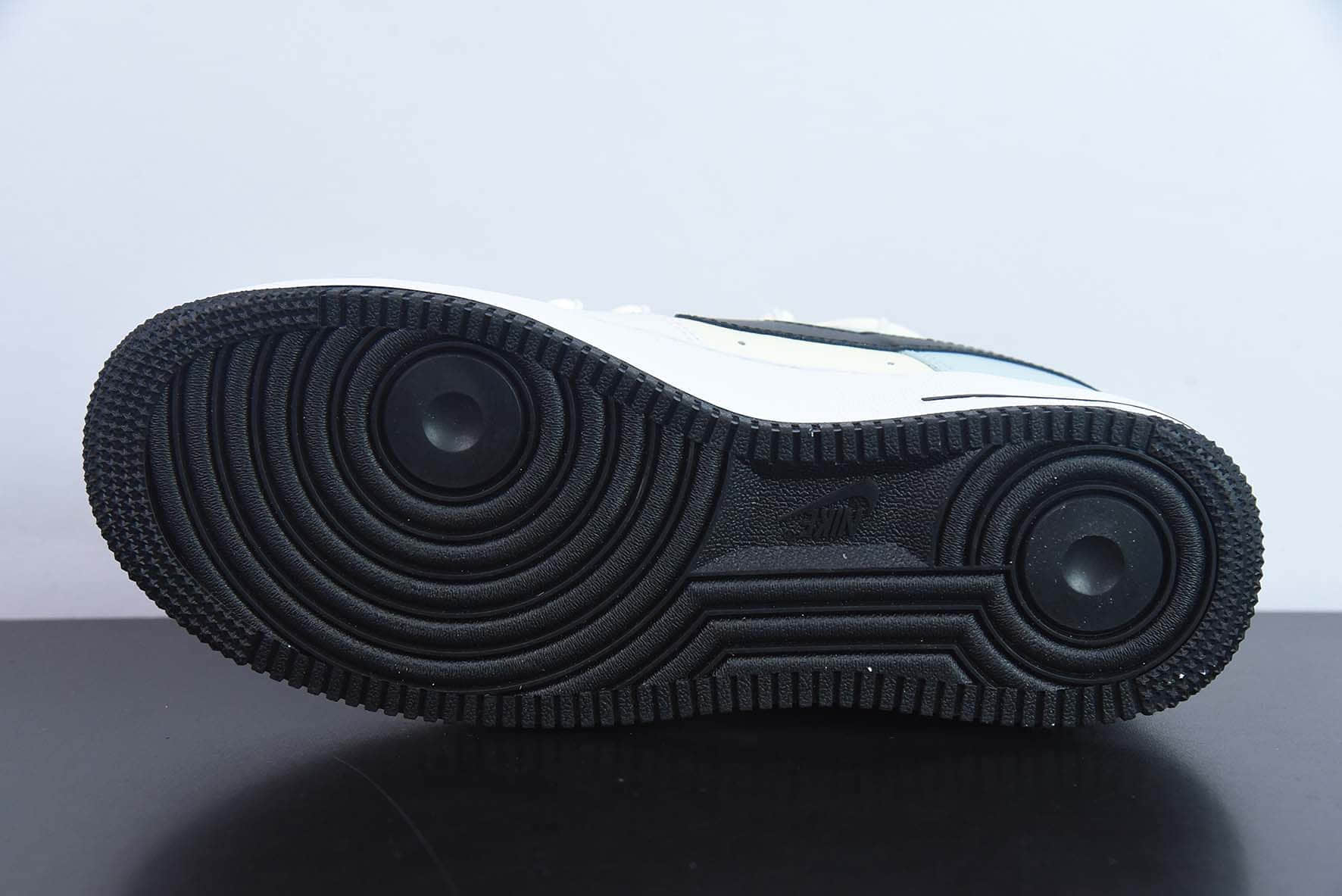 耐克Nike Air Force 1'07 LowWhiteBeigeLight Blue白米浅蓝黑皇冠涂鸦绑绳空军一号低帮休闲板鞋纯原版本 货号：DH7561-102