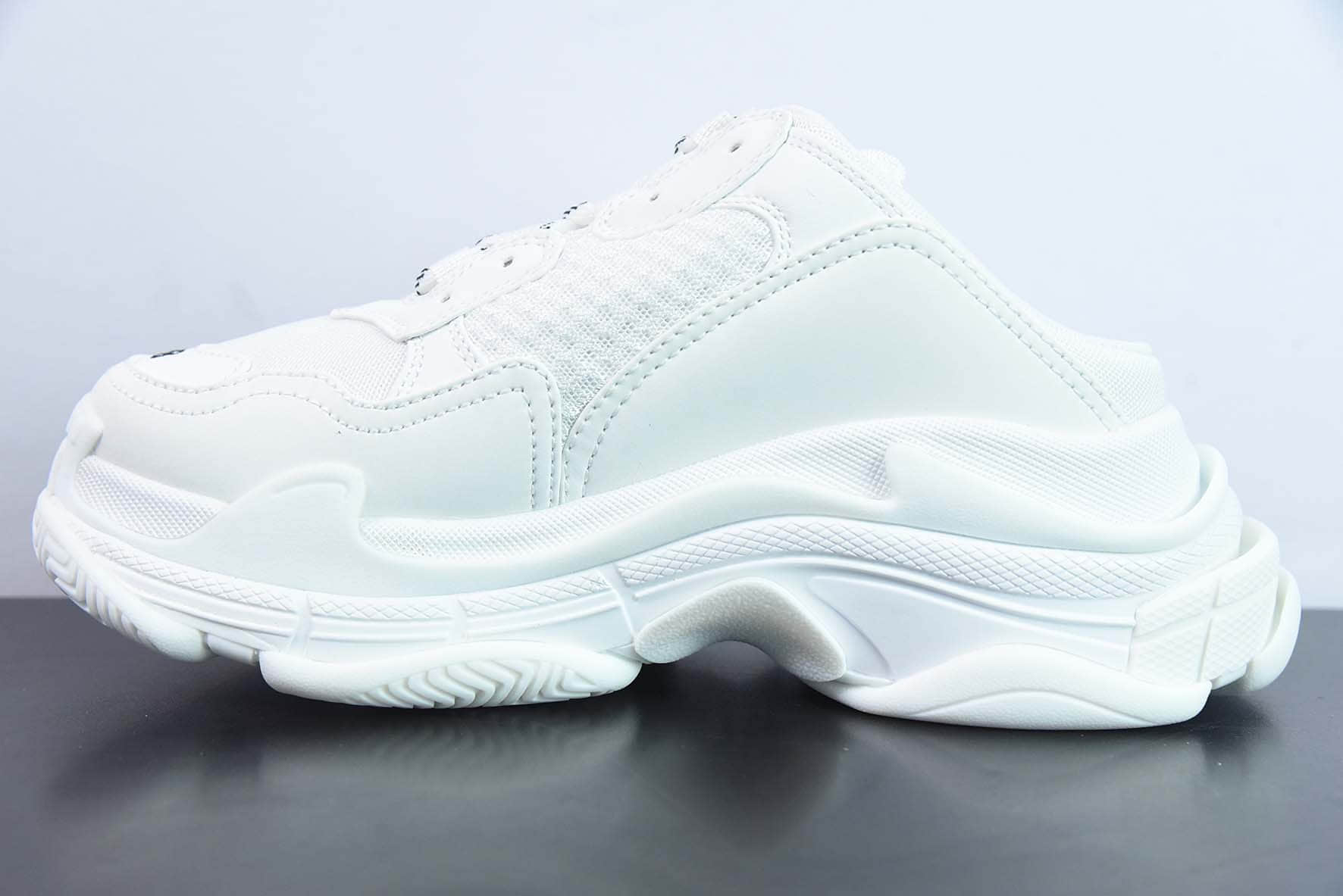 巴黎世家BALENCIAGA Track Mule Clear Sole Sneakers 白半拖复古野跑姥爹包头露跟半拖百搭慢跑鞋纯原版本 货号:653814 W2FA6 9710