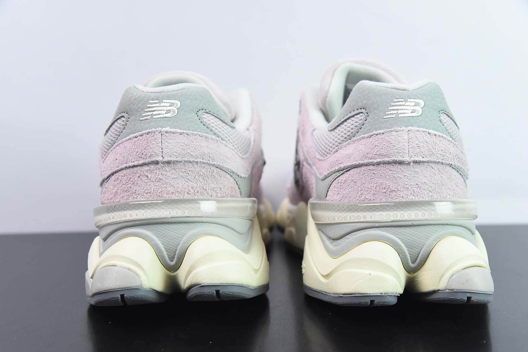 新百伦New Balance Joe Freshgoods x New Balance 9060系列联名款灰粉复古百搭老爹风小象蹄休闲运动跑步鞋纯原版本 货号:U9060HSP