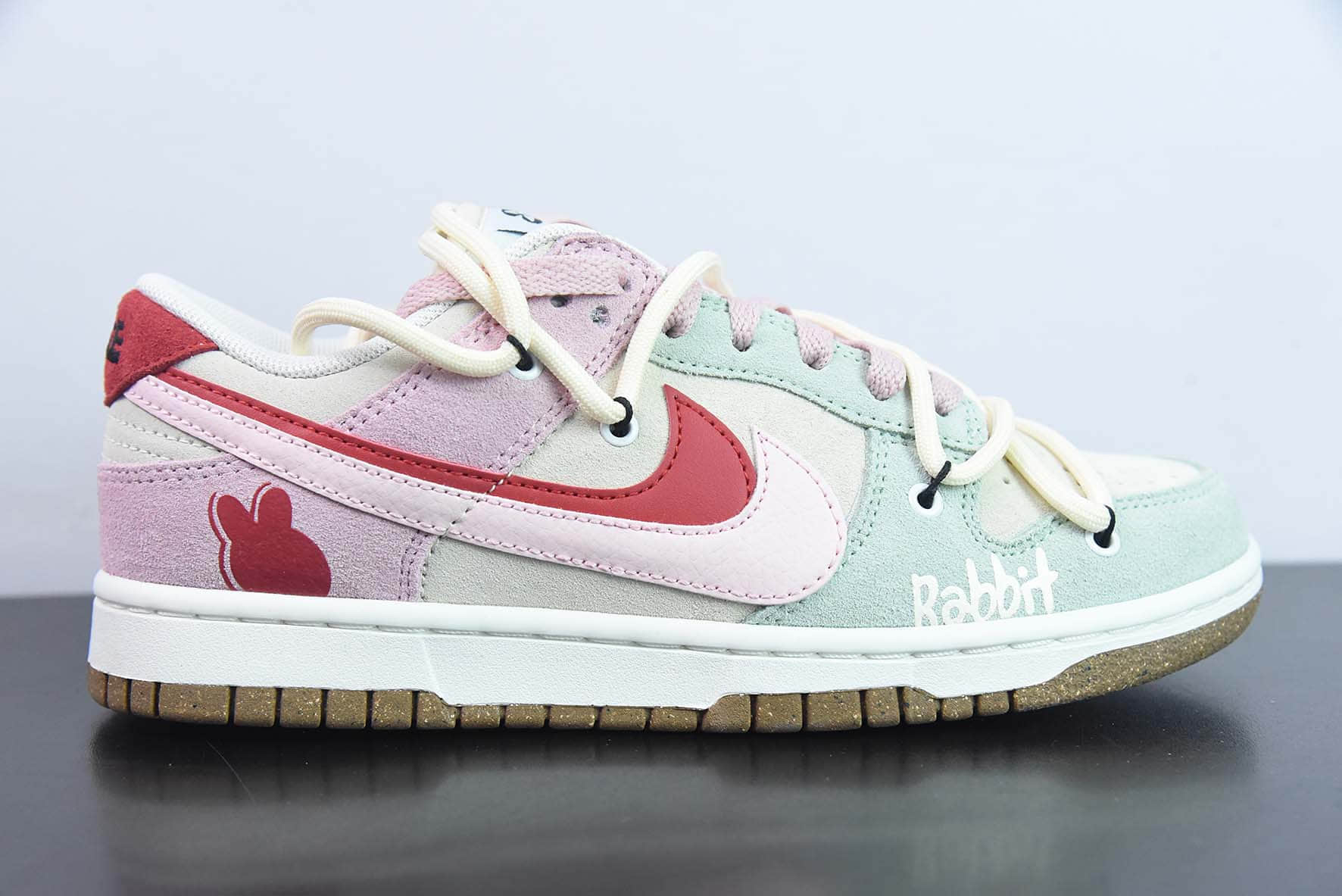 耐克Nike SB Dunk Low 85系列粉兔子兔年限定解构绑带双勾SB低帮休闲滑板鞋纯原版本 货号：DO9457-136