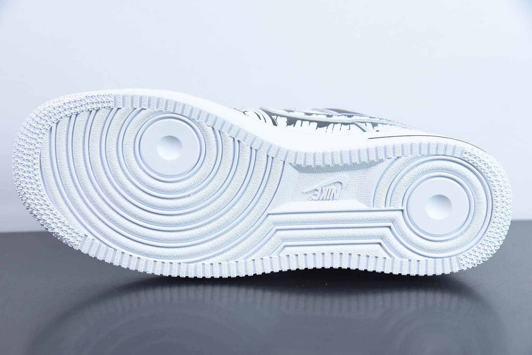 耐克Nike Air Force 1 Low’07 海贼王联名空军一号低帮休闲板鞋纯原版本 货号:CW2288-301