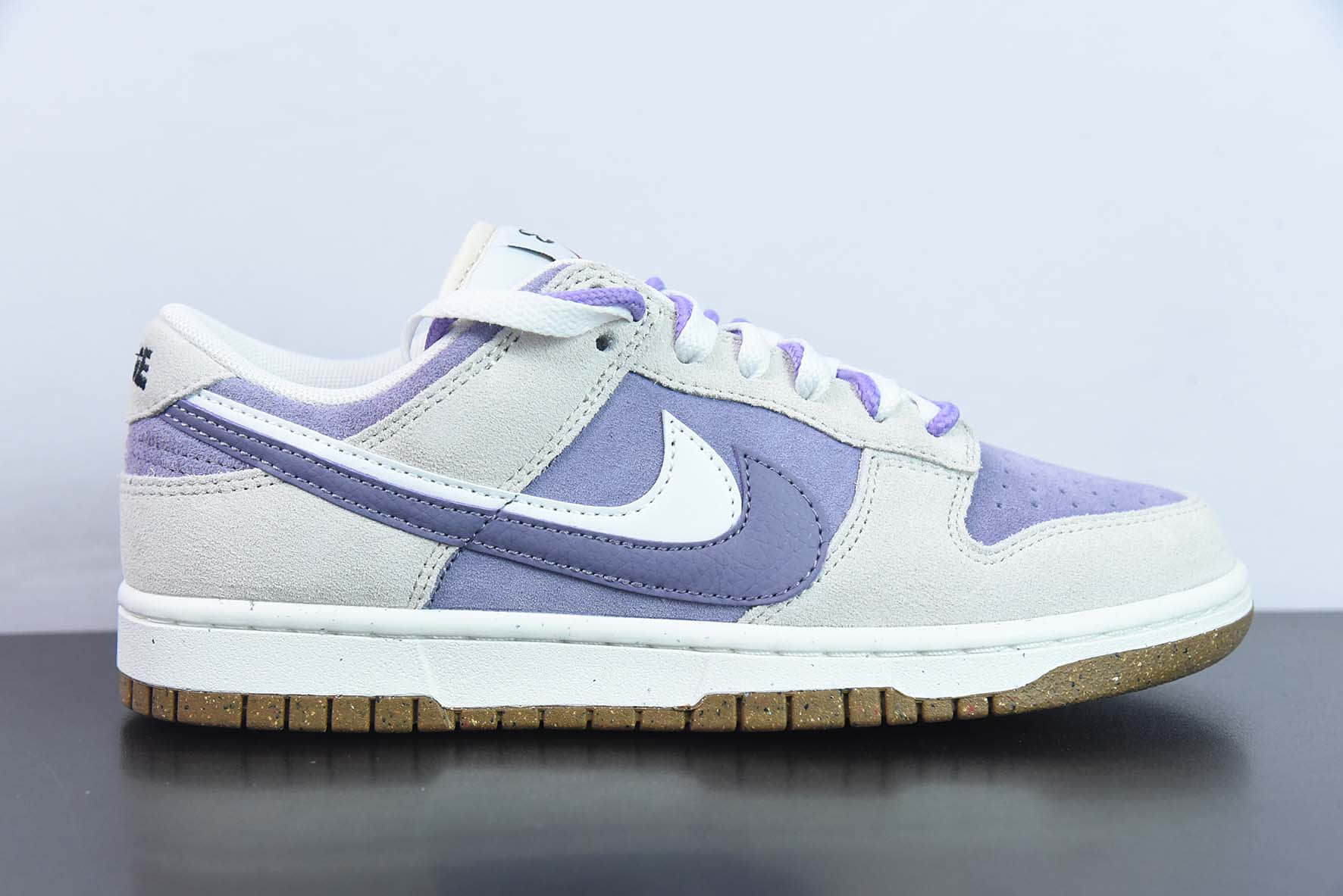 耐克Nike SB Dunk Low 双勾 85系列米白紫色SB低帮休闲滑板鞋纯原版本 货号:DO9457-140