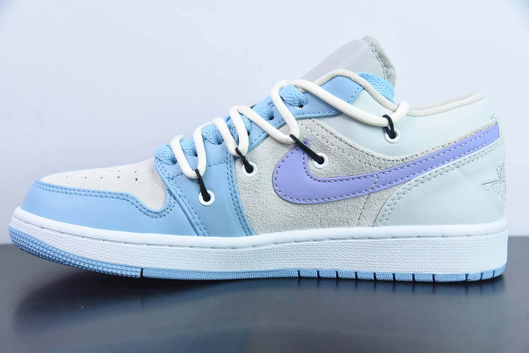 乔丹Air Jordan 1 Low AJ1大学蓝灰蓝绑带款低帮篮球鞋纯原版本 货号：DC0774-050 
