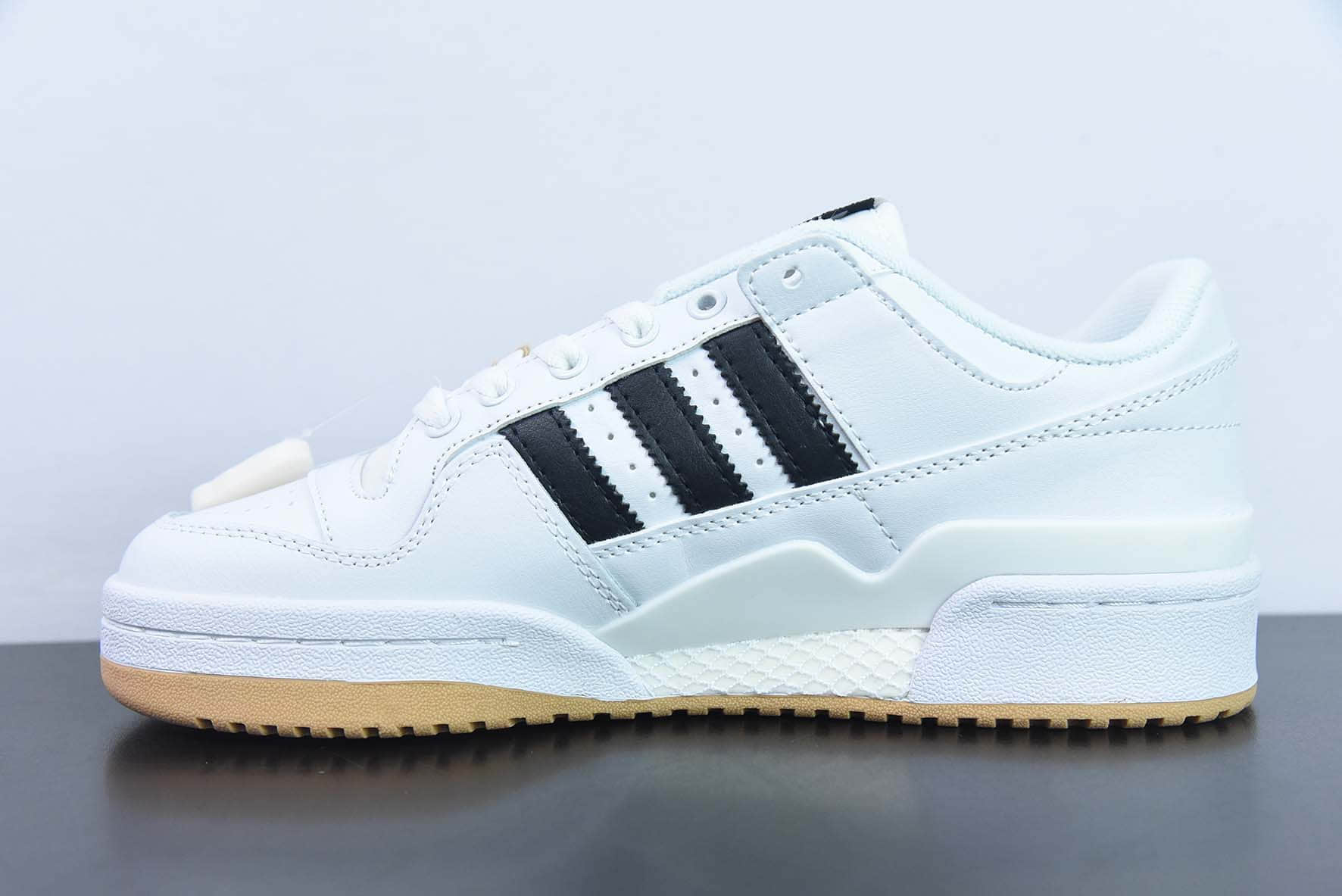 阿迪达斯Adidas Originals Forum 84 Low皮革白黑生胶底罗马系列魔术贴低帮复古系带百搭休闲运动板鞋纯原版本 货号:HP9088
