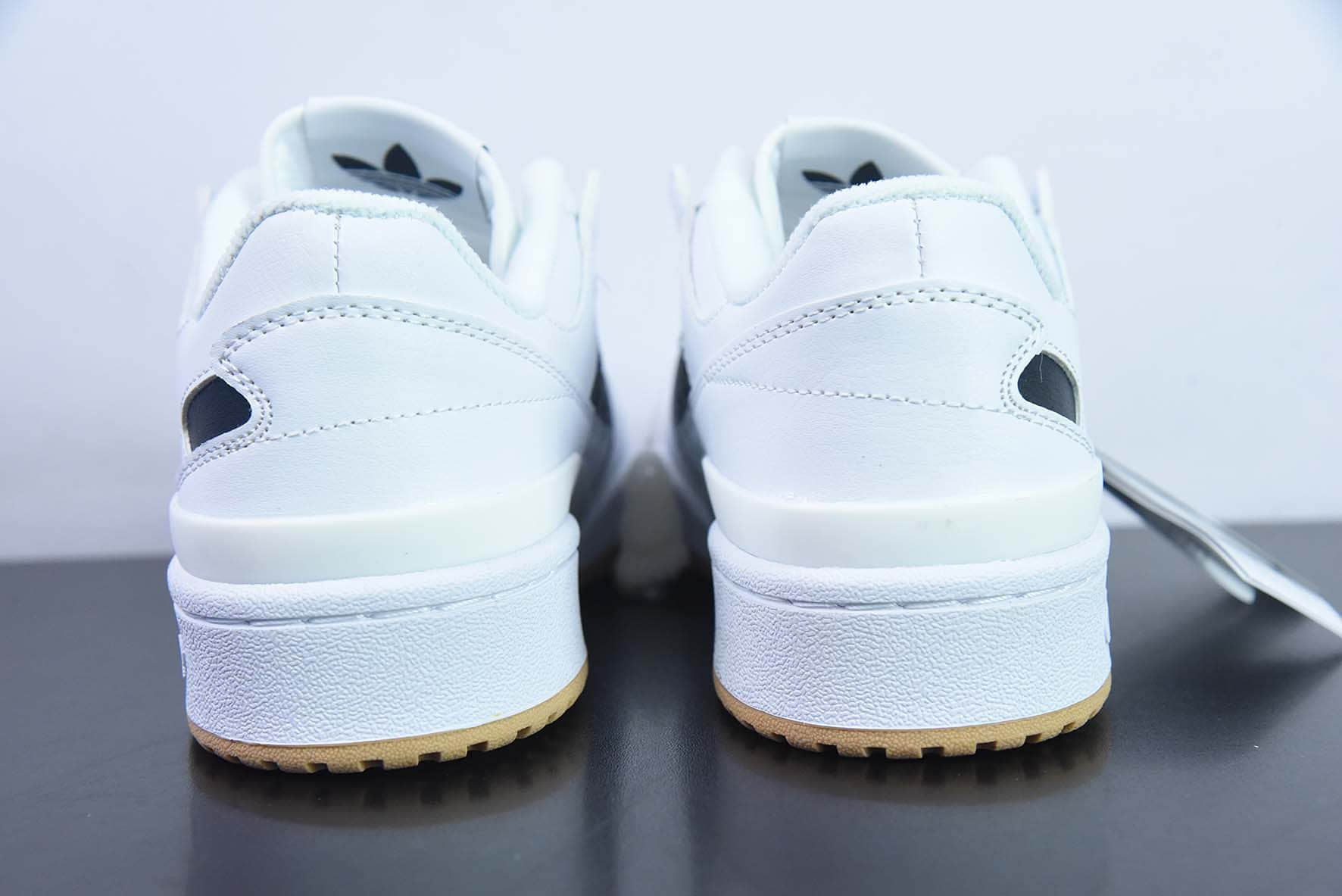 阿迪达斯Adidas Originals Forum 84 Low皮革白黑生胶底罗马系列魔术贴低帮复古系带百搭休闲运动板鞋纯原版本 货号:HP9088