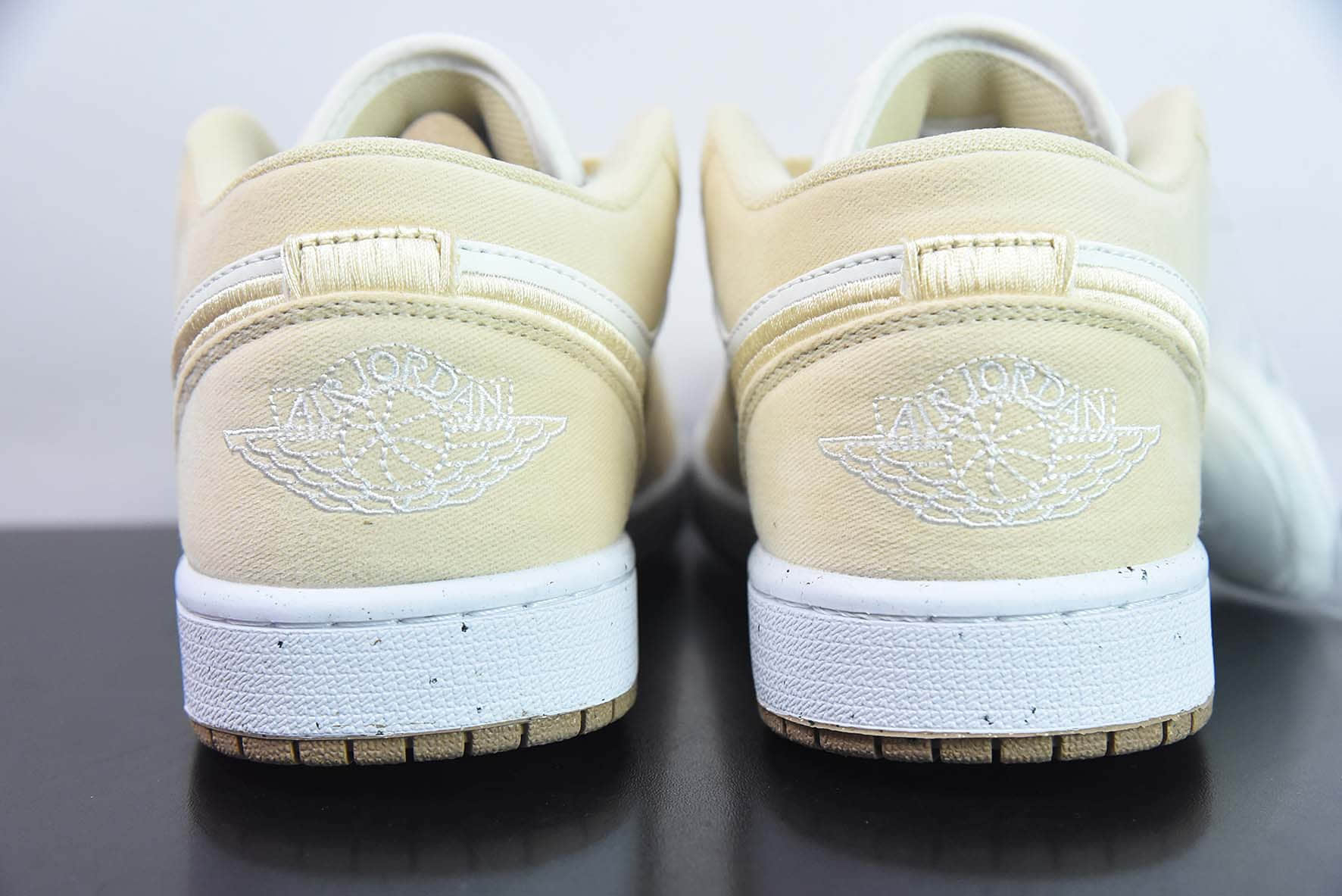 乔丹Air Jordan 1 Low AJ1白黄刺绣低帮复古文化篮球鞋纯原版本 货号:FN3722-701