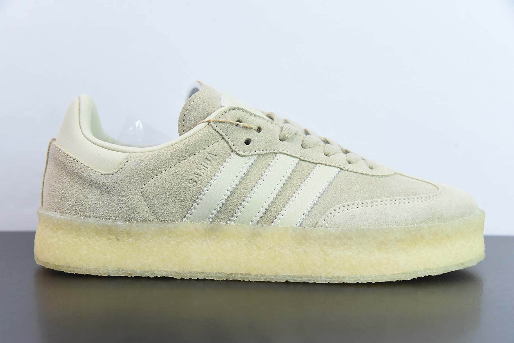 阿迪达斯Adidas KITH x Clarks x Adidas Originals 8th Street SambaSavannah沙漠黄桑巴舞街头系列德训运动板鞋纯原版本 货号:ID7298