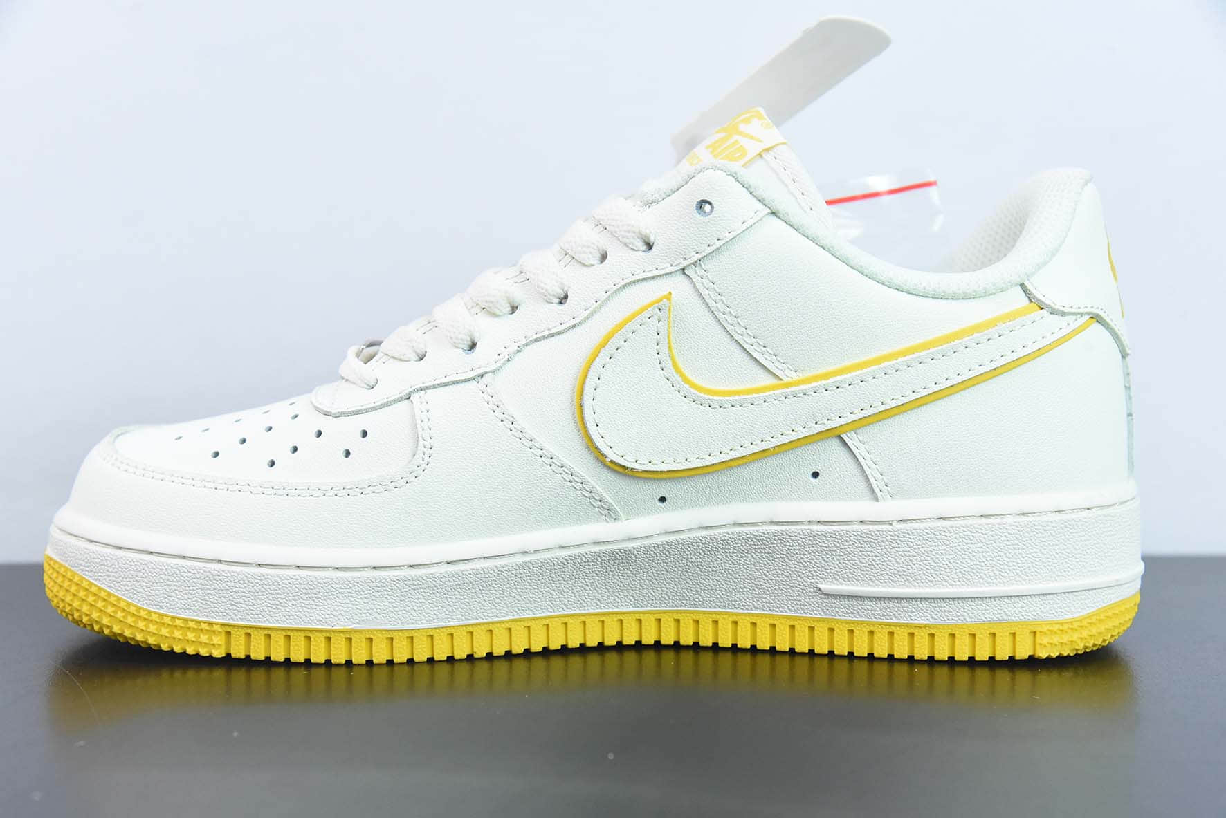 耐克Nike Air Force 1'07 Low 白黄高达空军一号低帮休闲板鞋纯原版本 货号：BS9055-716