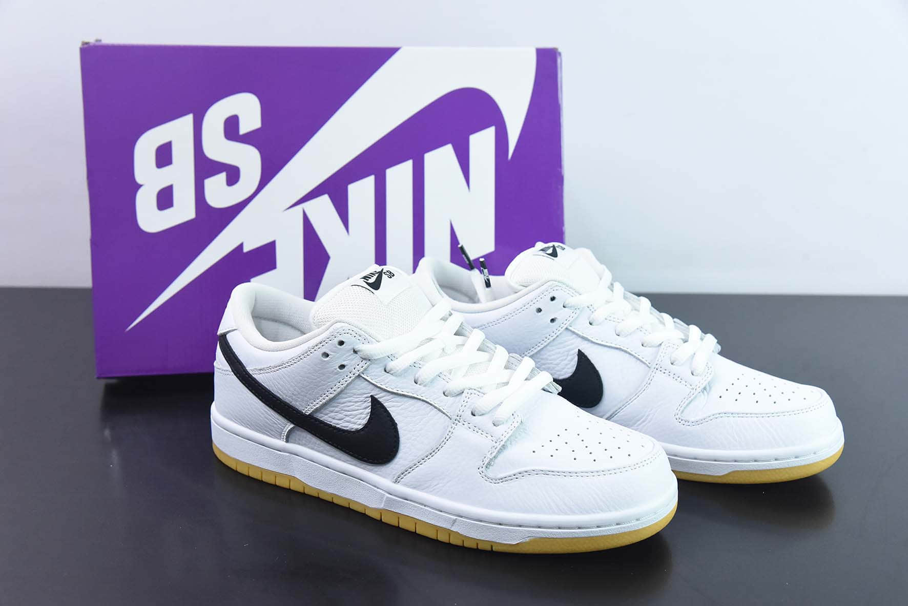耐克Nike Dunk Sb Low Pro Iso White Gum 白黑生胶小白鞋SB复古低帮板鞋纯原版本 货号：CD2563-101